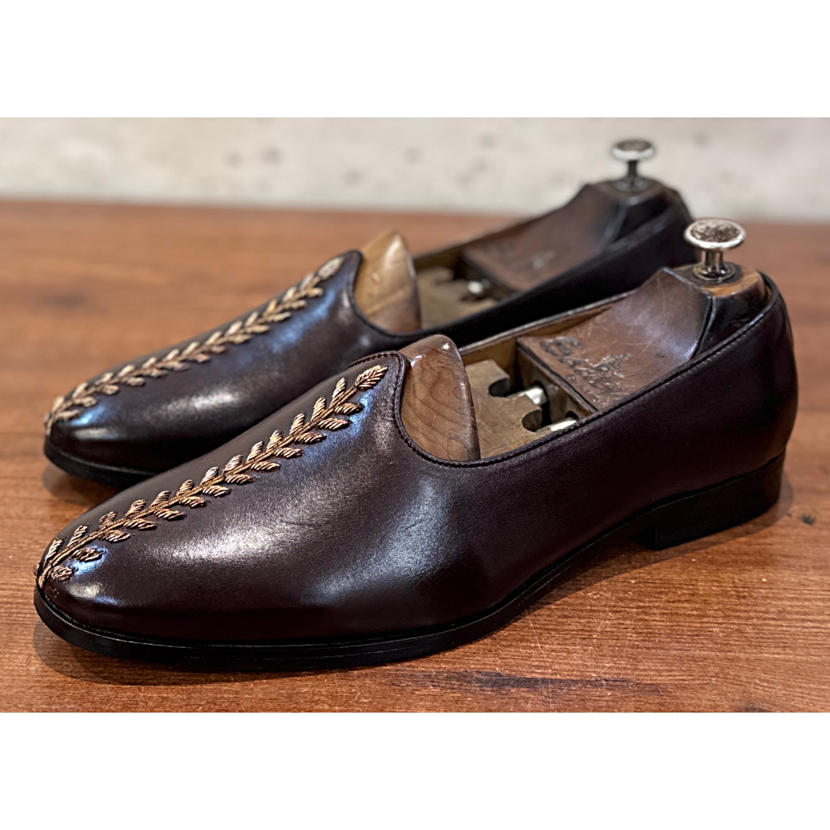Jalsa Hand Embroidery Leaves Loafer – Espresso Brown