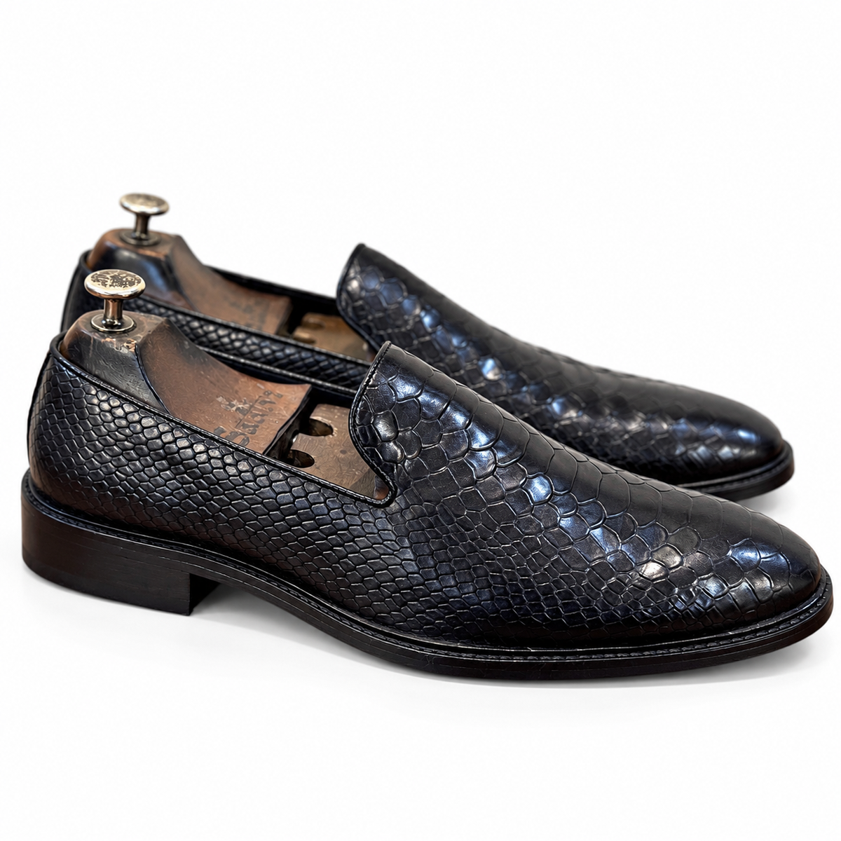 Noir Serpent Éclat Loafers