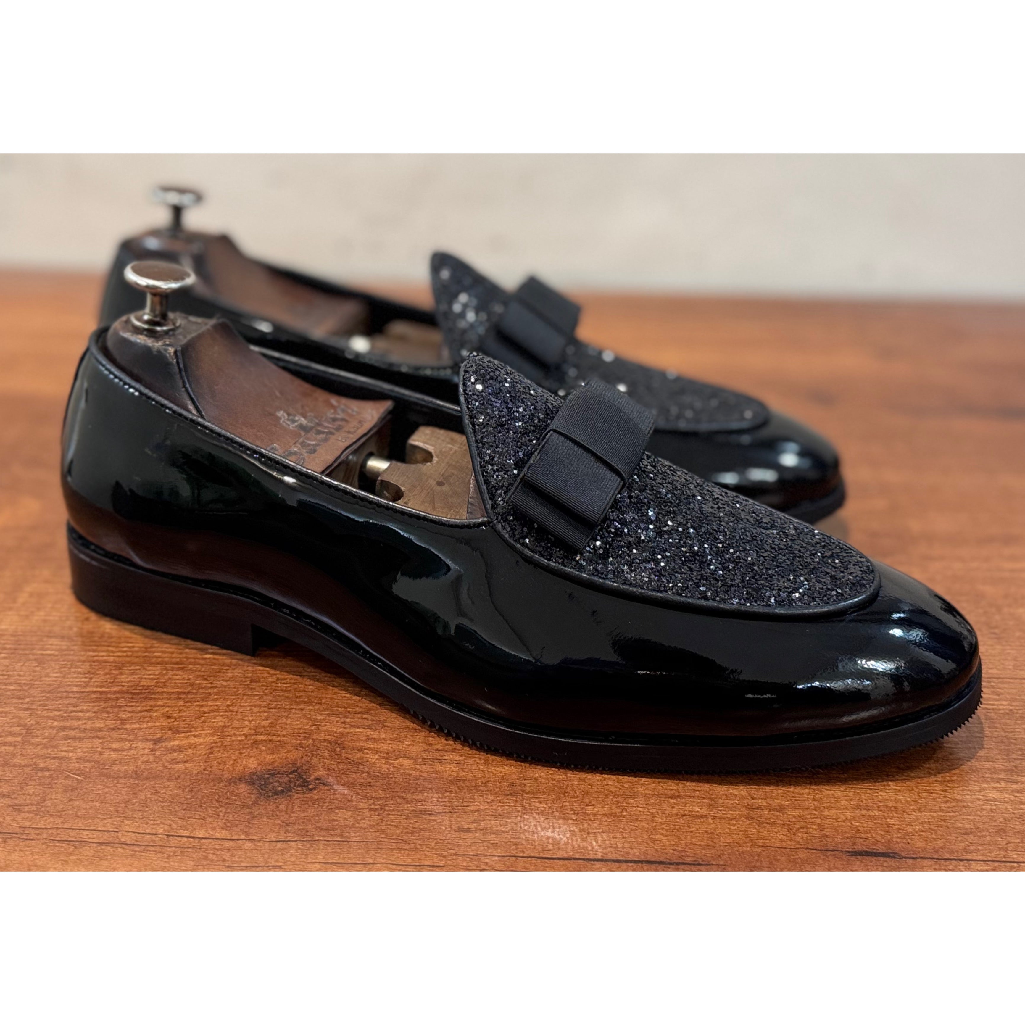 Belgian Loafers With Bow Patent