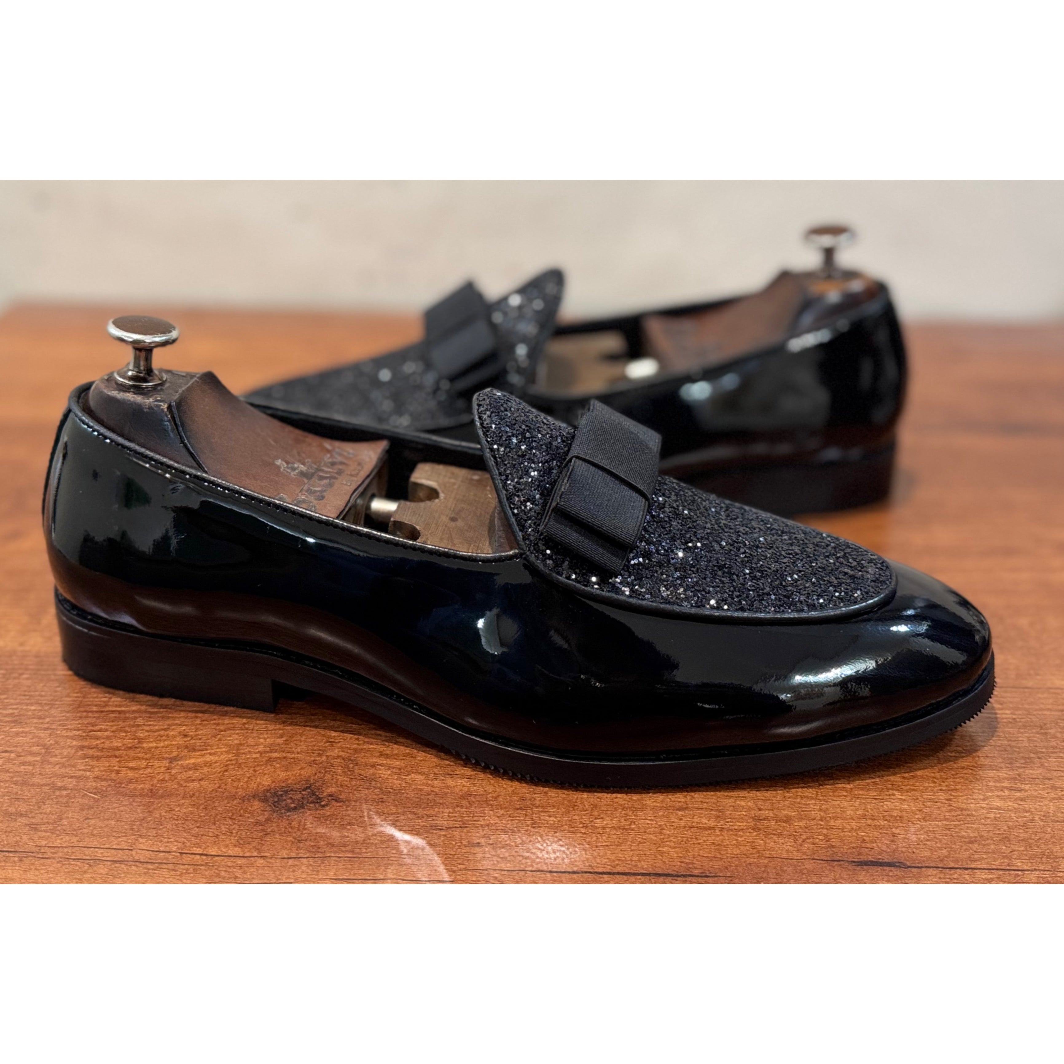 Belgian Loafers With Bow Patent