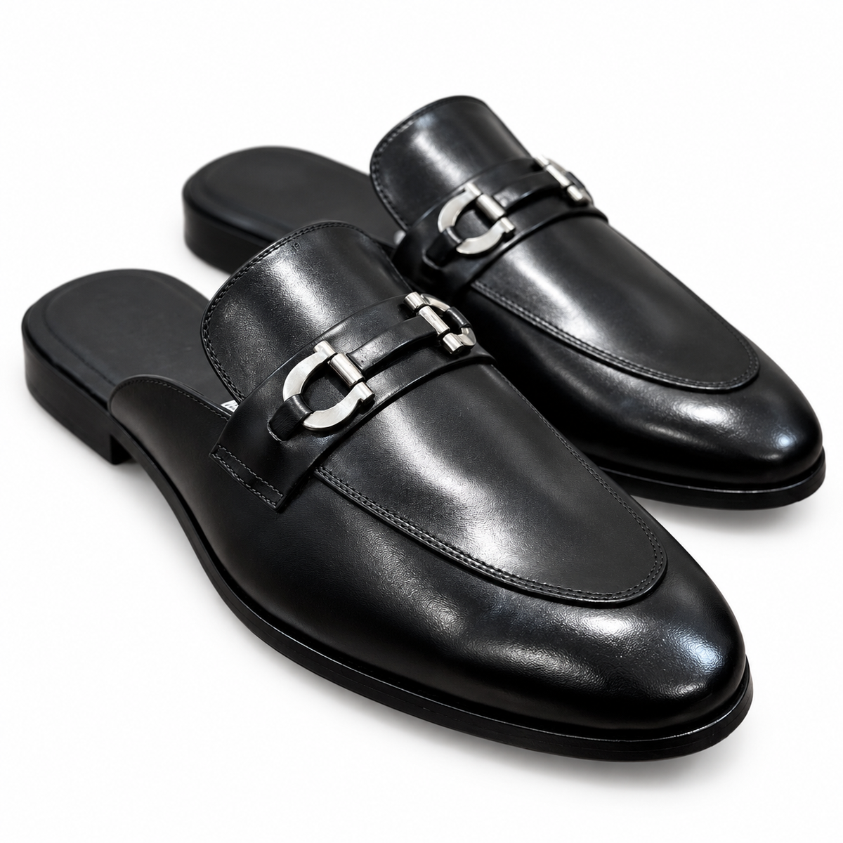 Noir Horsebit Mule