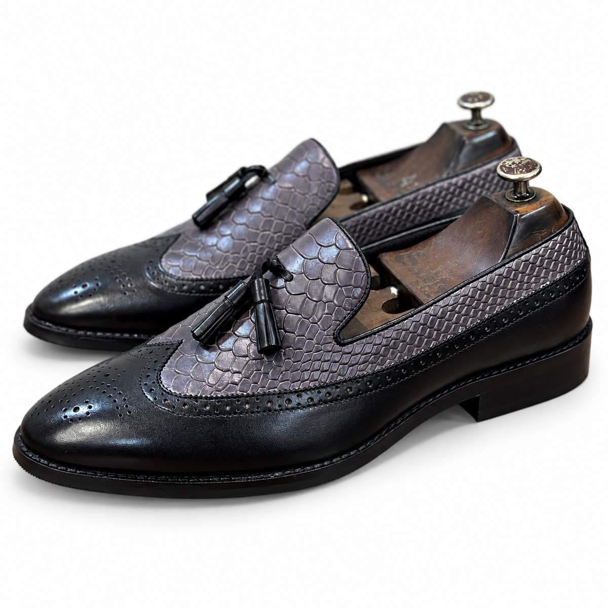 Noir Slate Wingtip Tassel Loafers