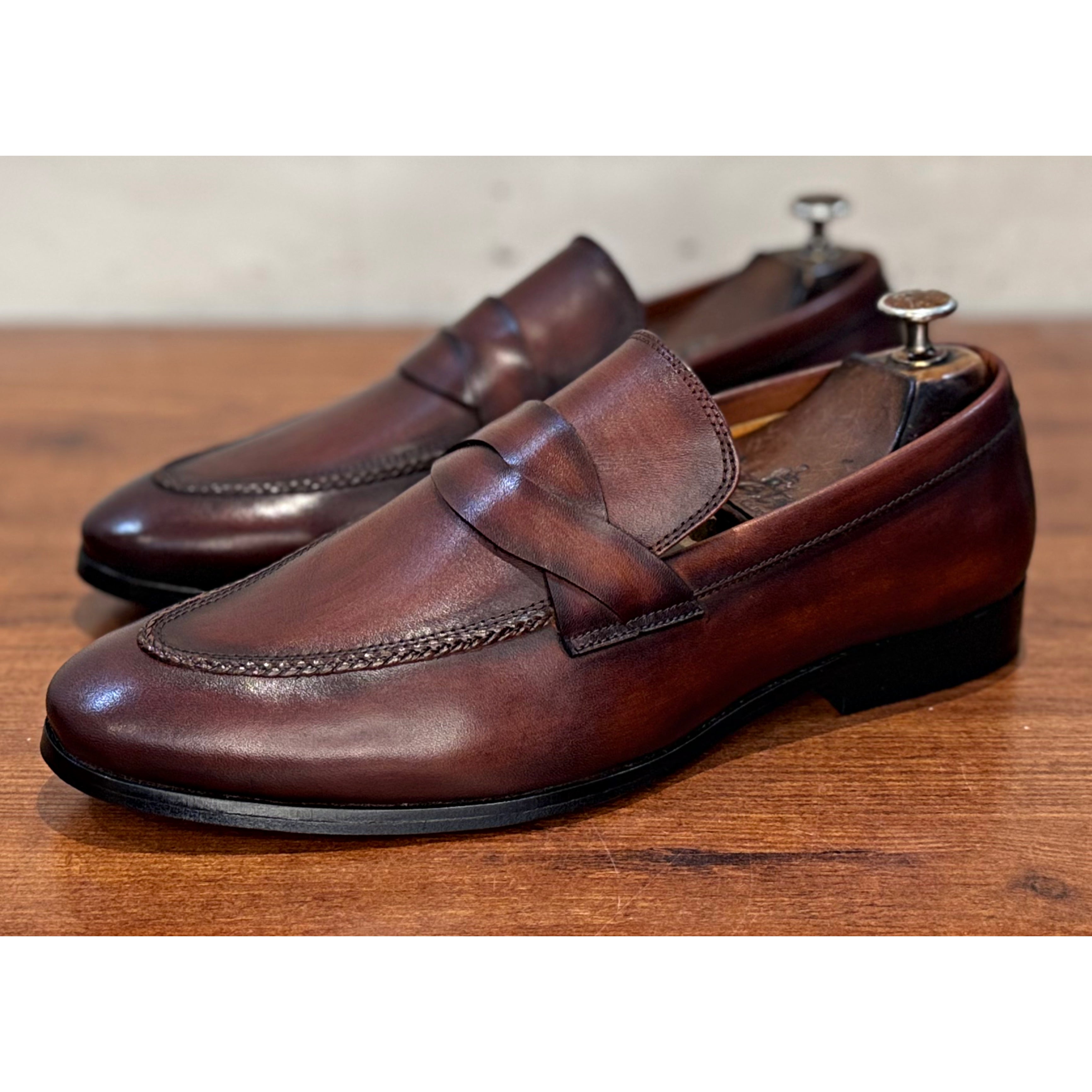 Royce | Brown Hand Finished