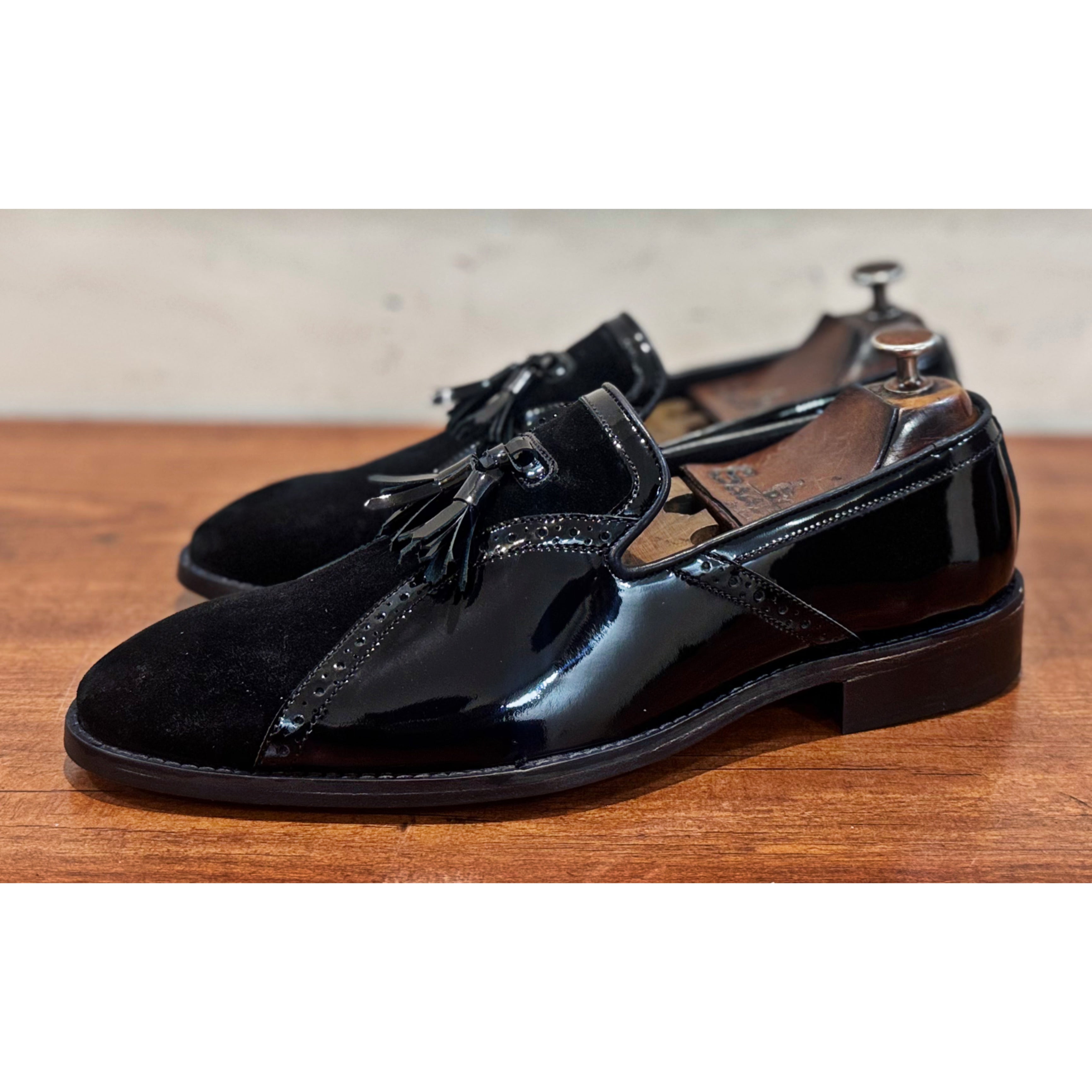 Caruso - Black Patent With Tassels