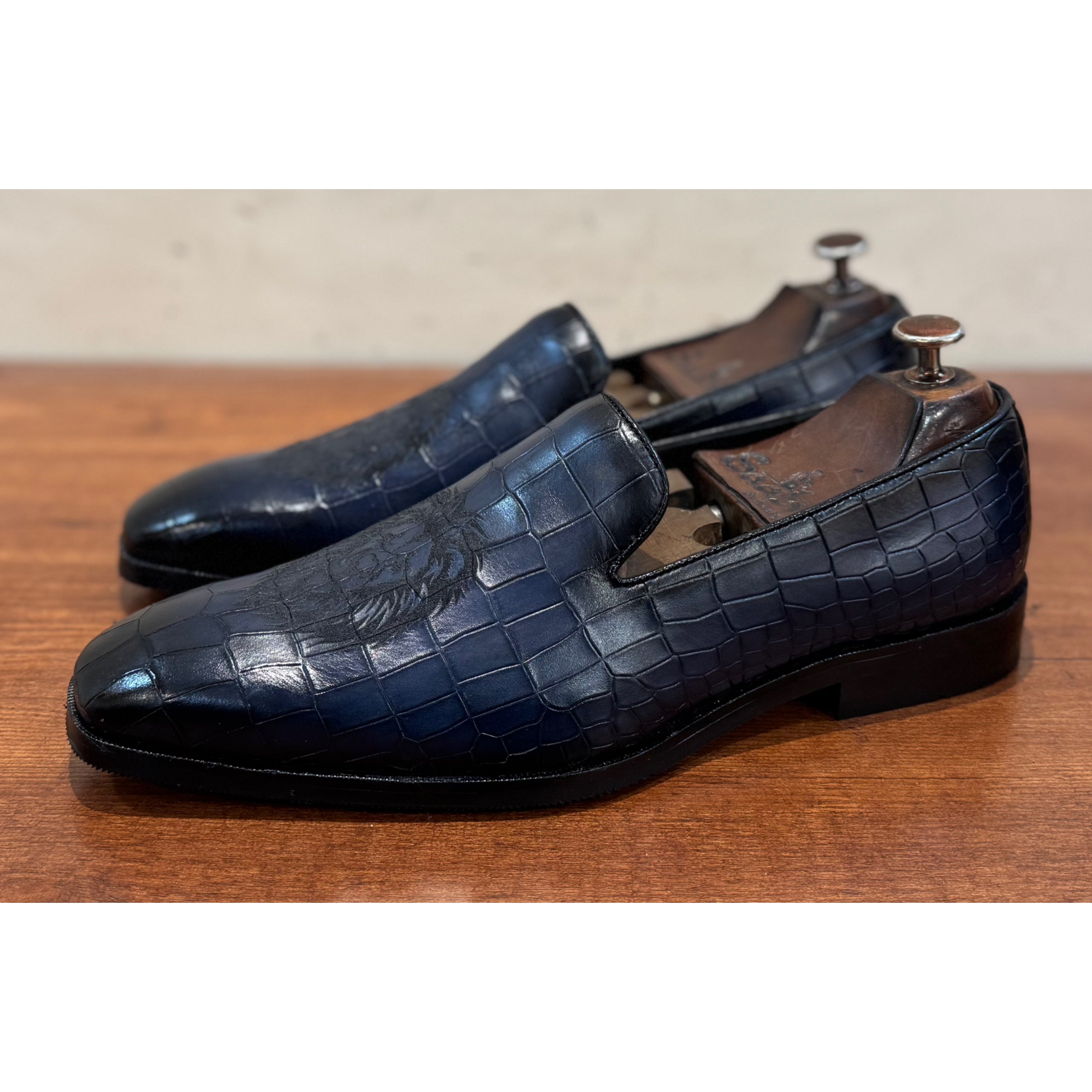 Lion Hand Patina Loafers Blue