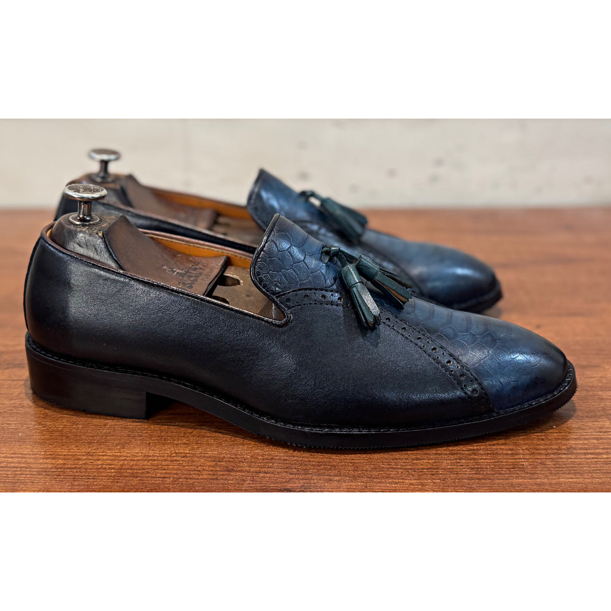 Noir Python Luxe - Hand Patina