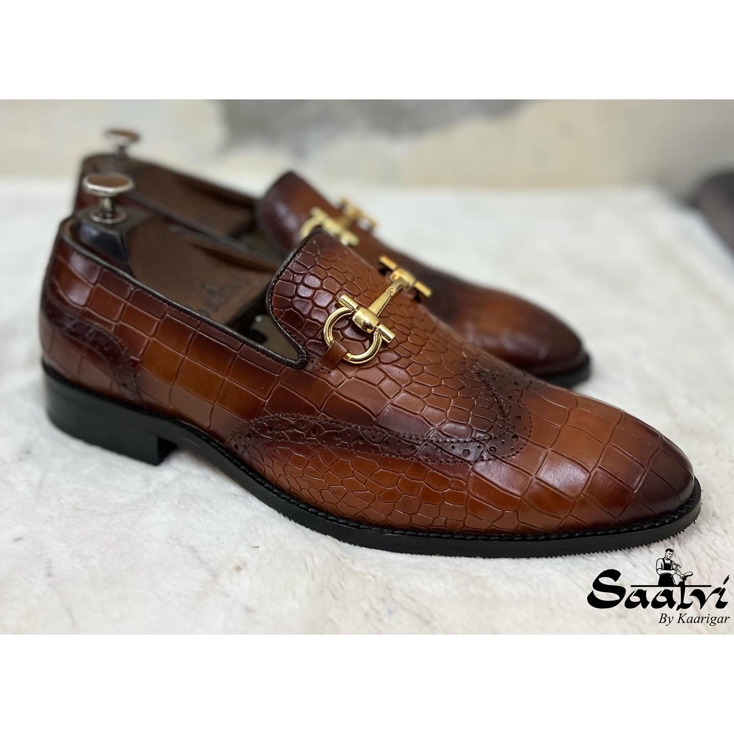 Wingcap Loafers With Metal Trim Croco