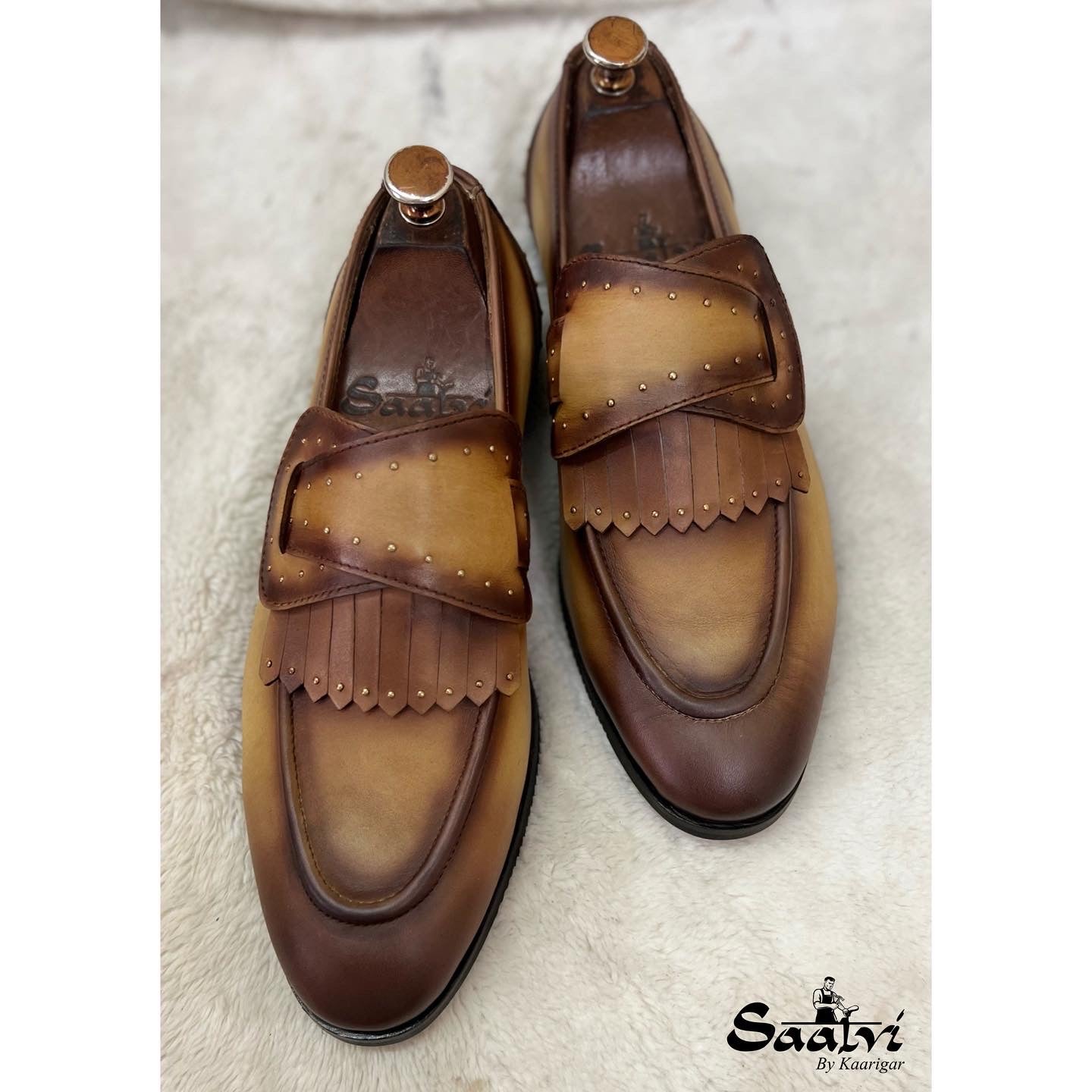 Butterfly Loafers With Fringes & Bajri