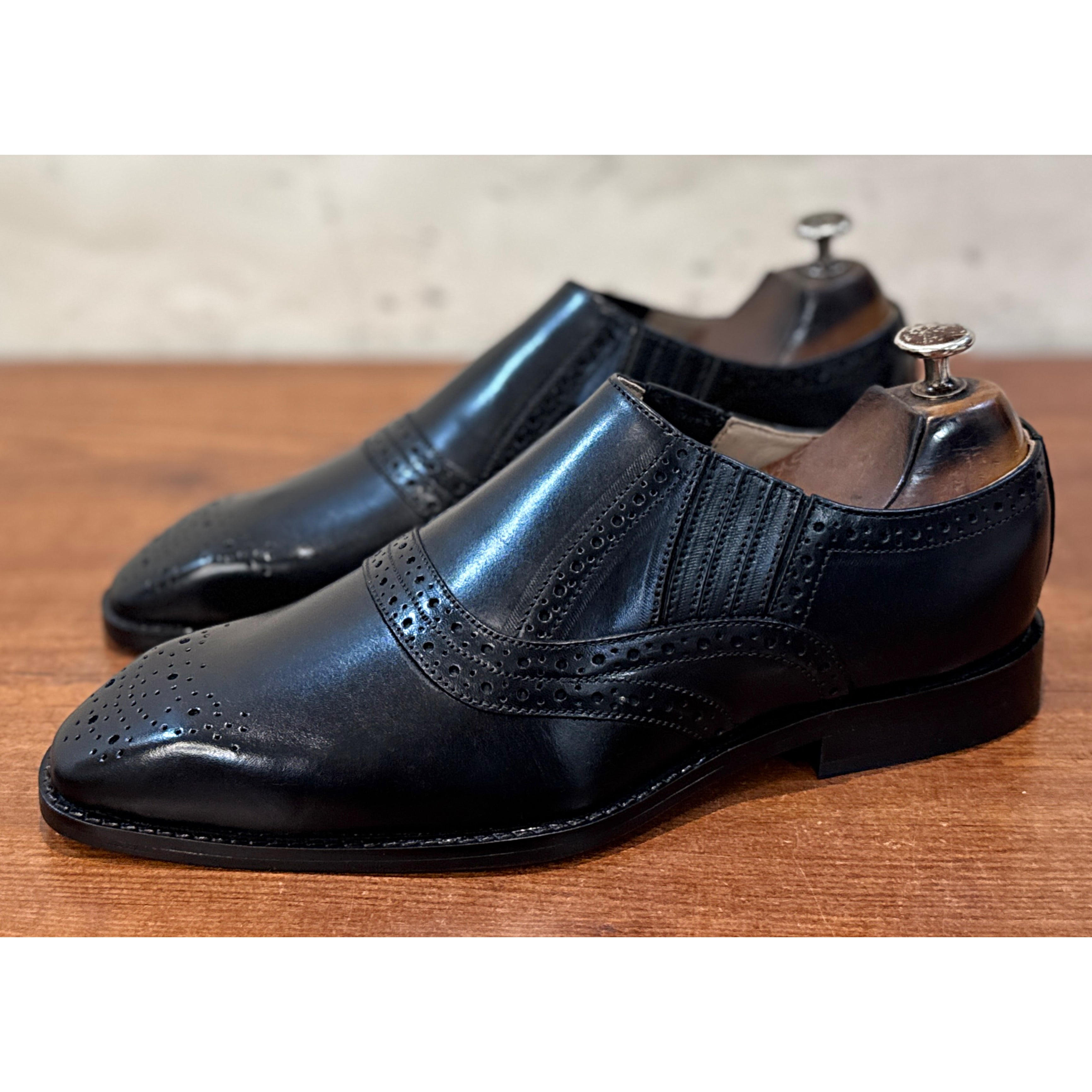 Black Leather Slip-On Brogue Shoes – Luxury Wingtip Formal Dress Shoes