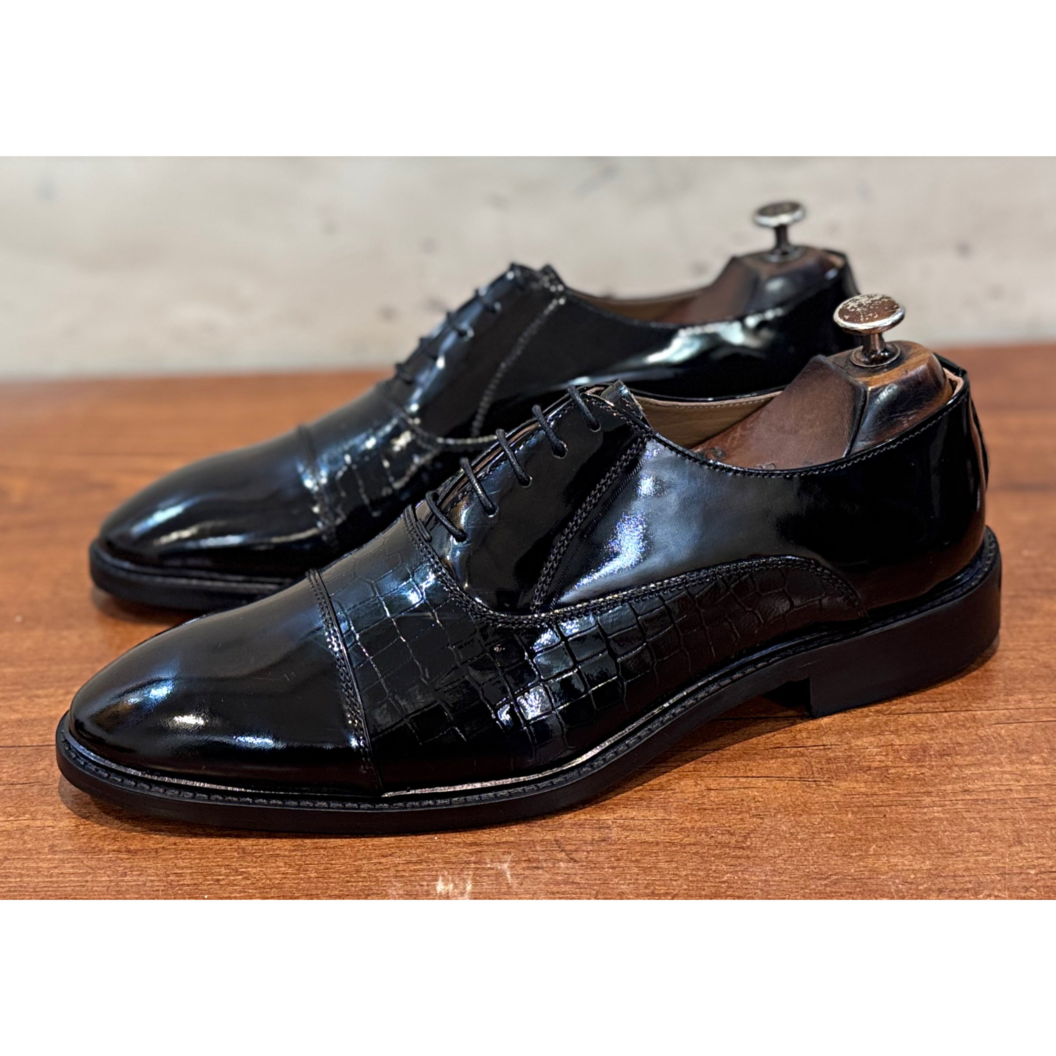 Patent Oxford Croco Laceups