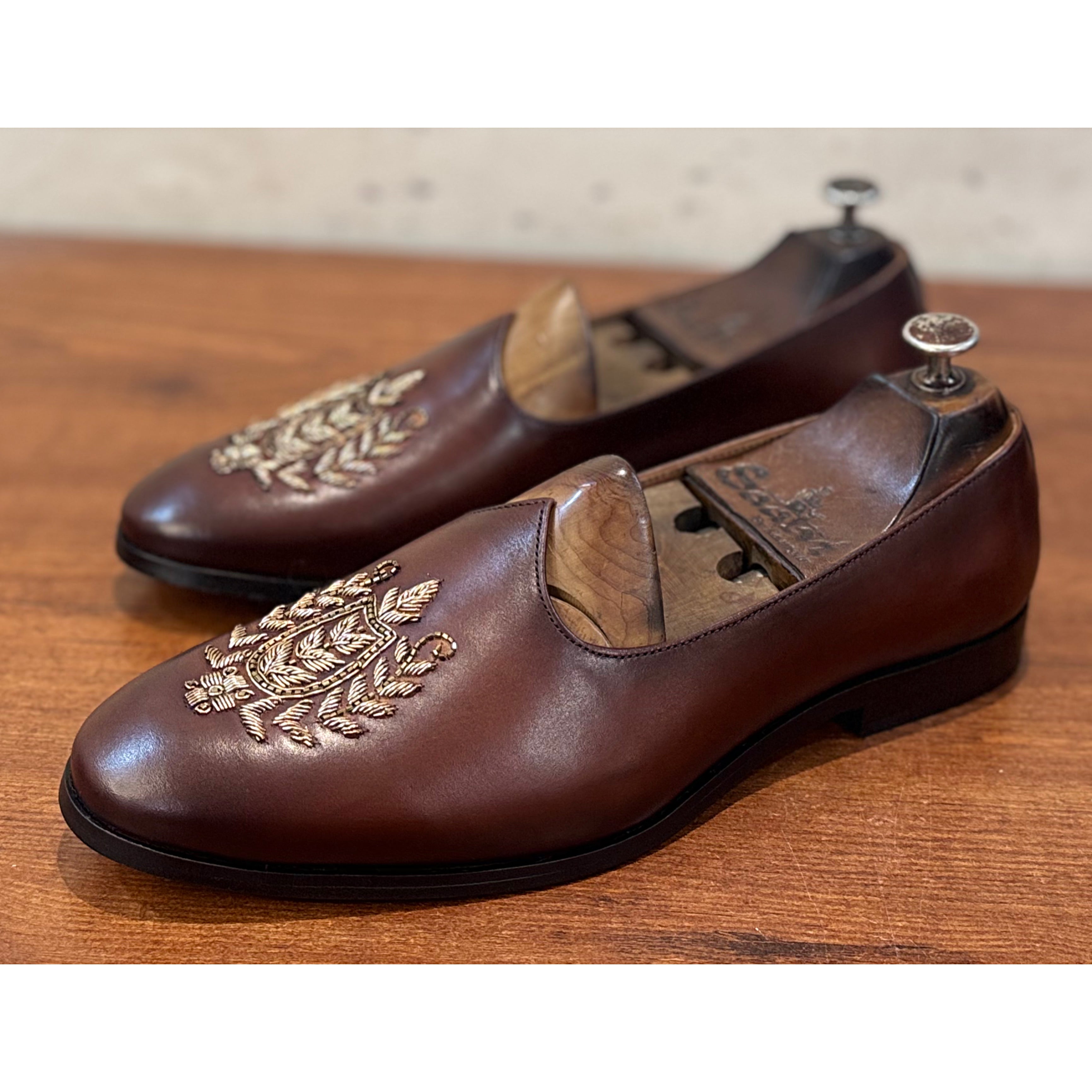 Brown Leather Leaf Zardosi Jalsa
