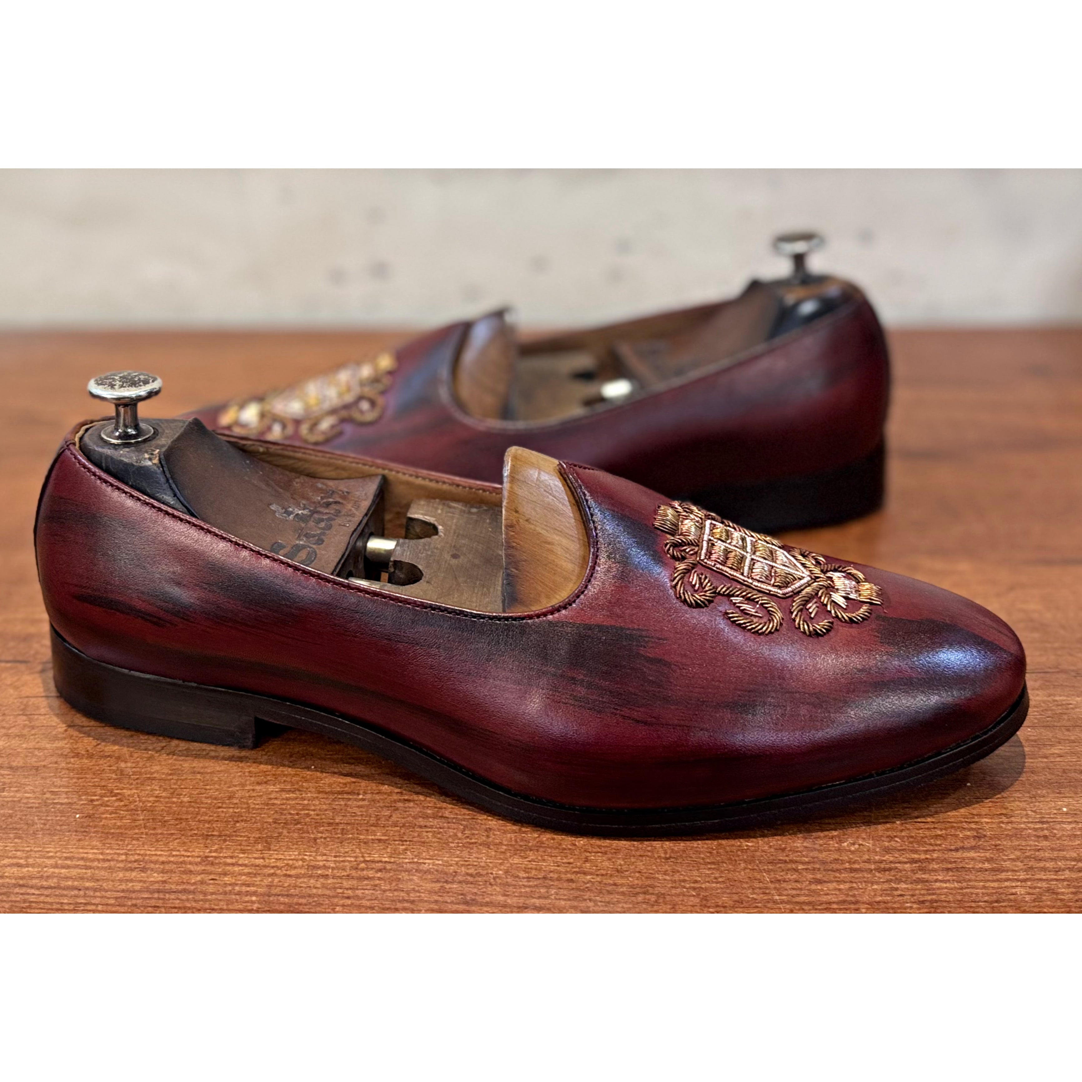 Bordo Hand Patina Jalsa Crest