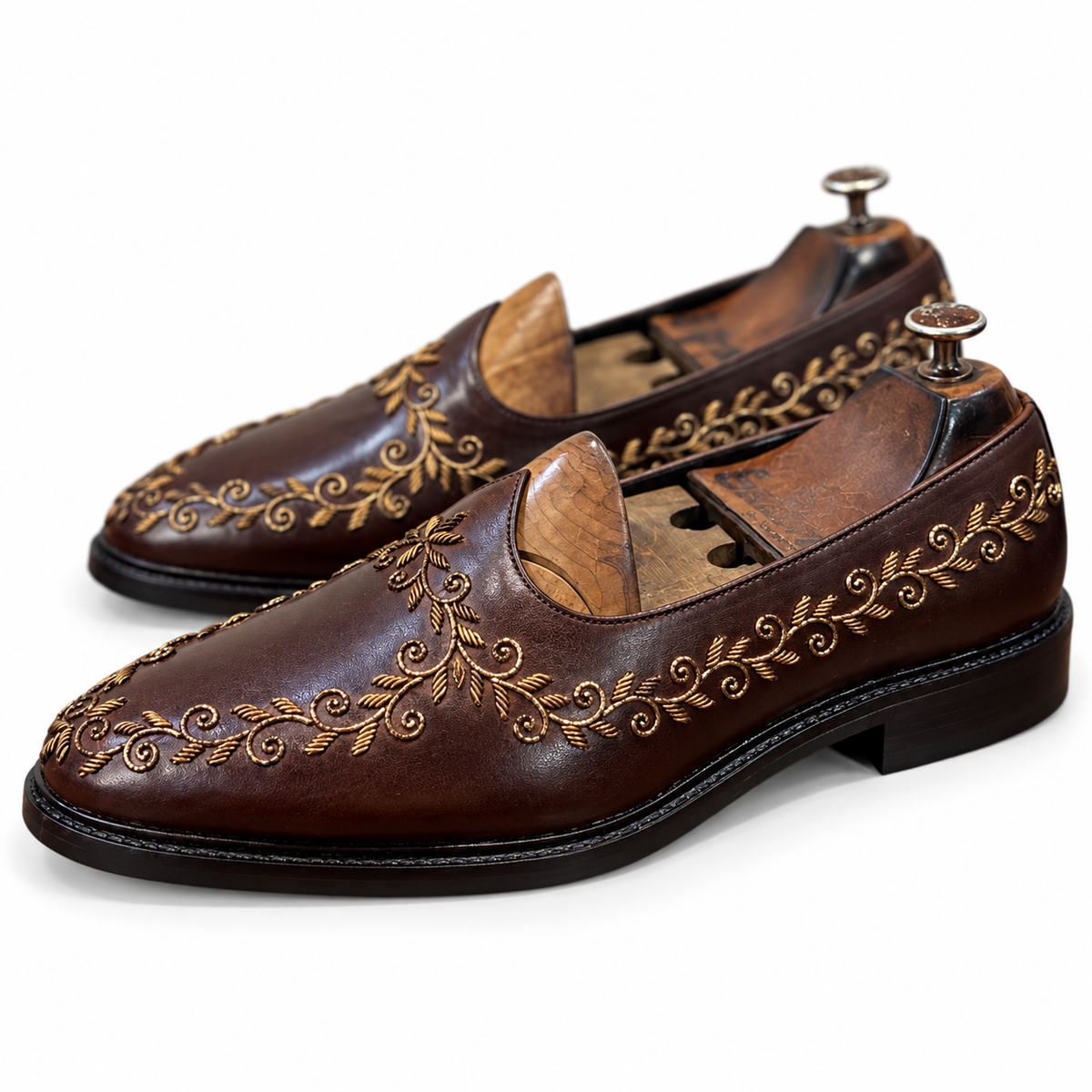 Bail Heritage Brown Almond-Toe Leather Jutti
