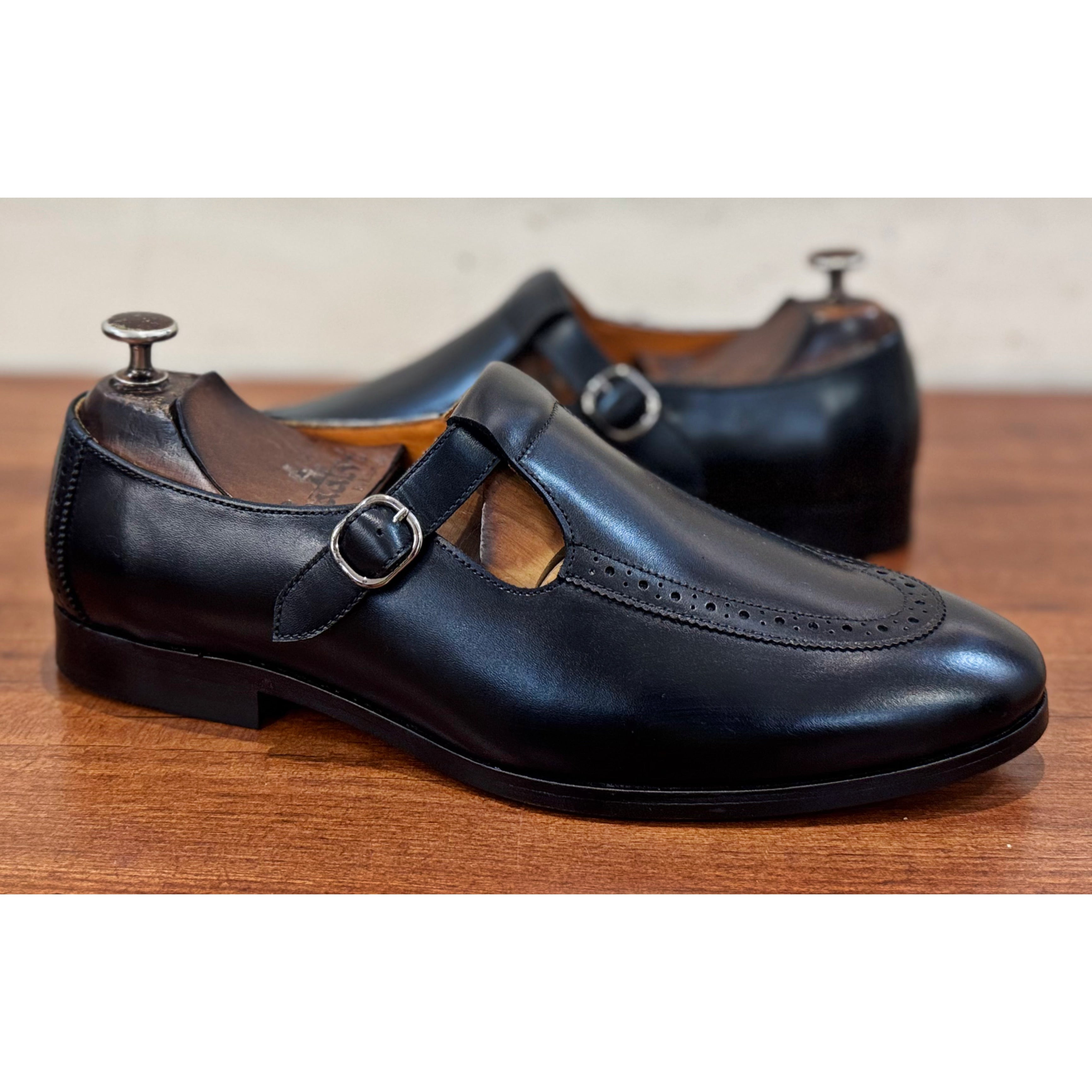 Eden Black Sandals