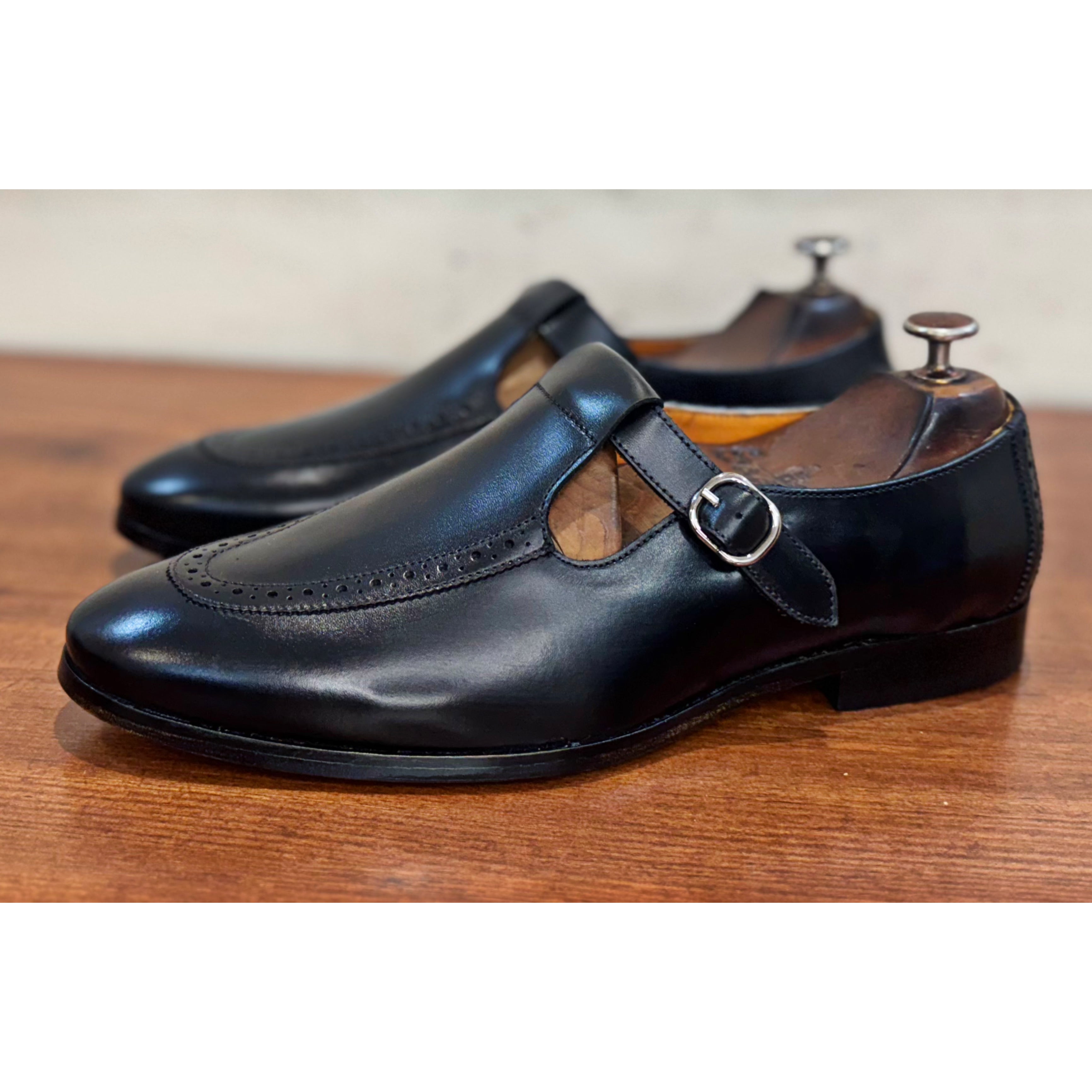 Eden Black Sandals
