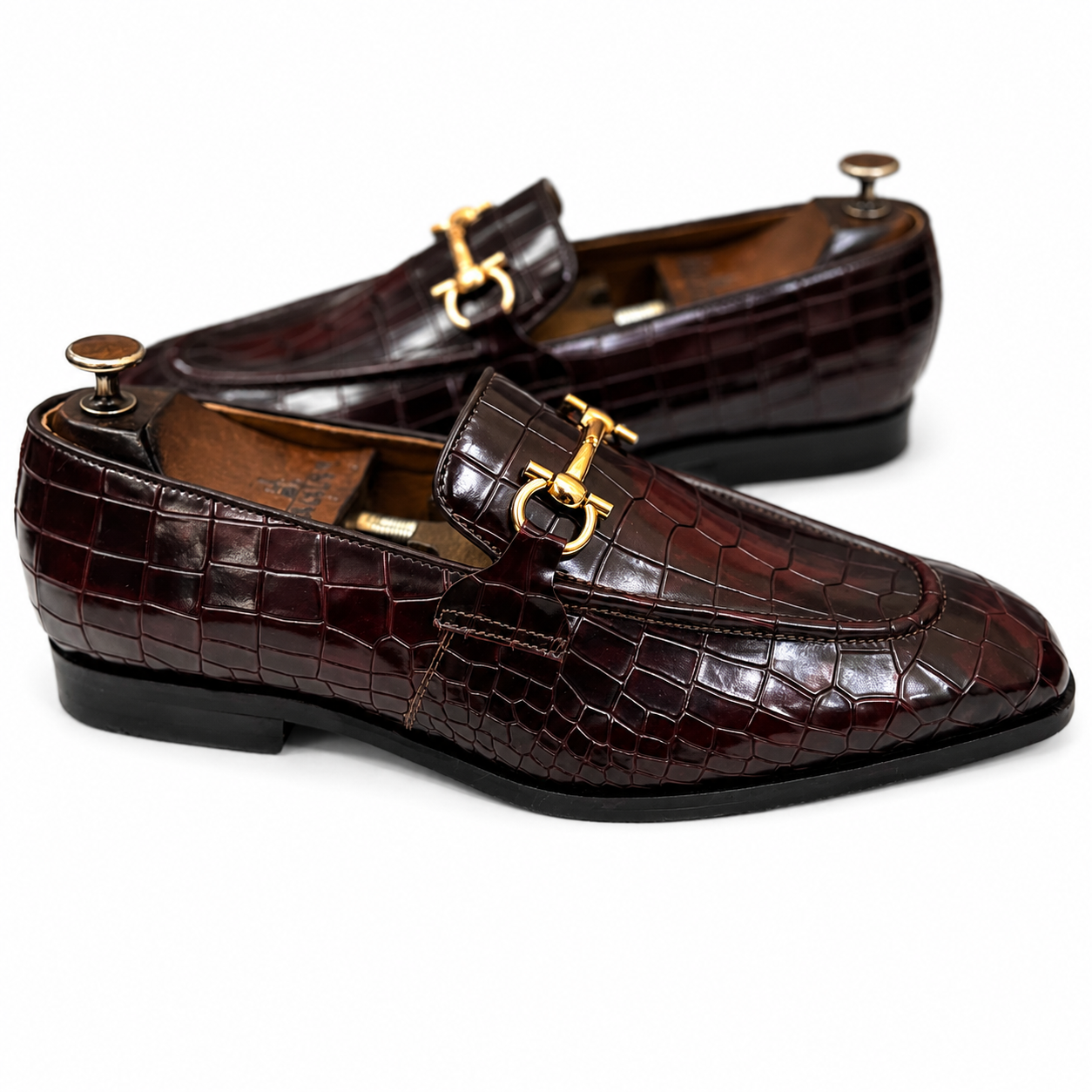 Wine Crocodile Loafers With Buckle