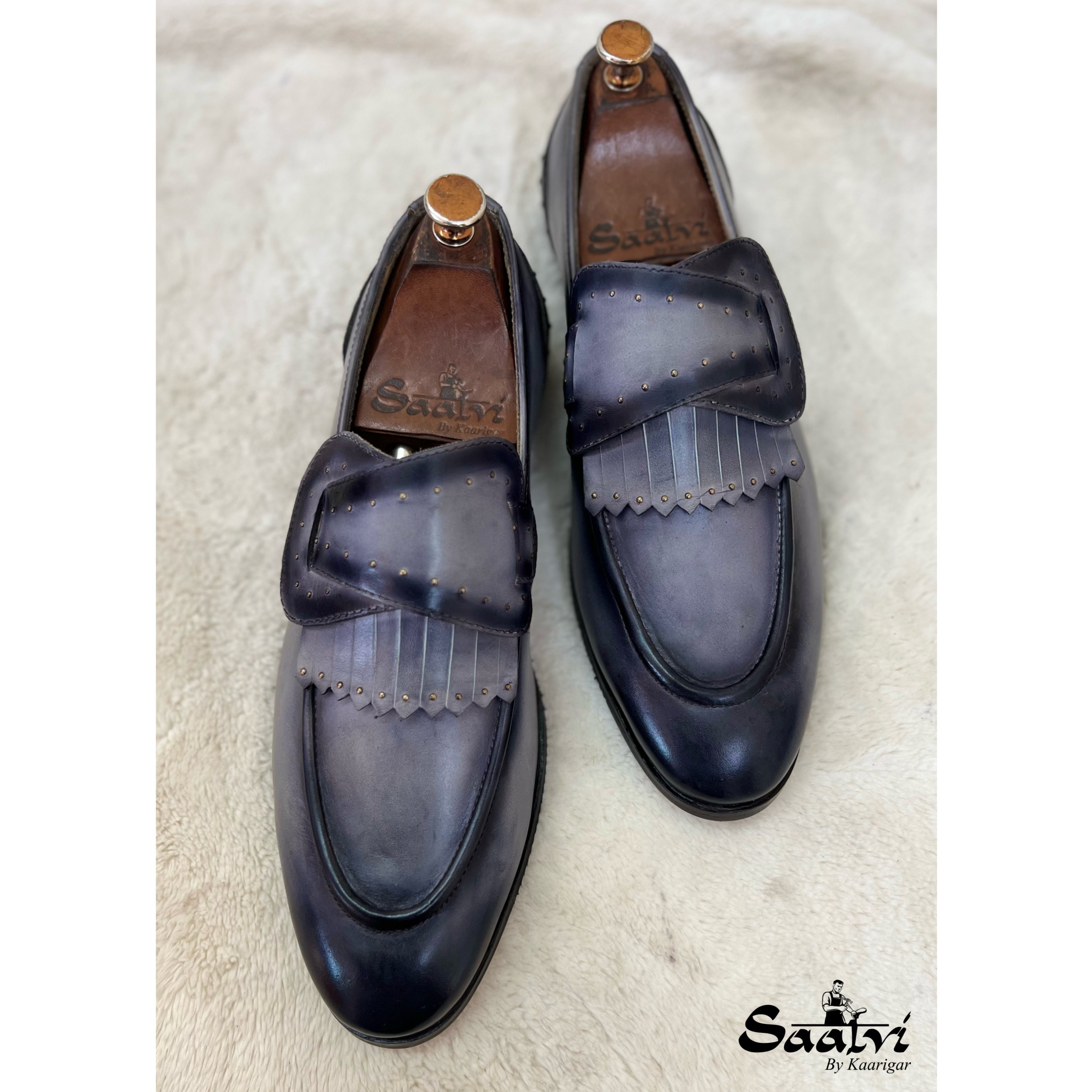 Butterfly Loafers With Fringes Grey