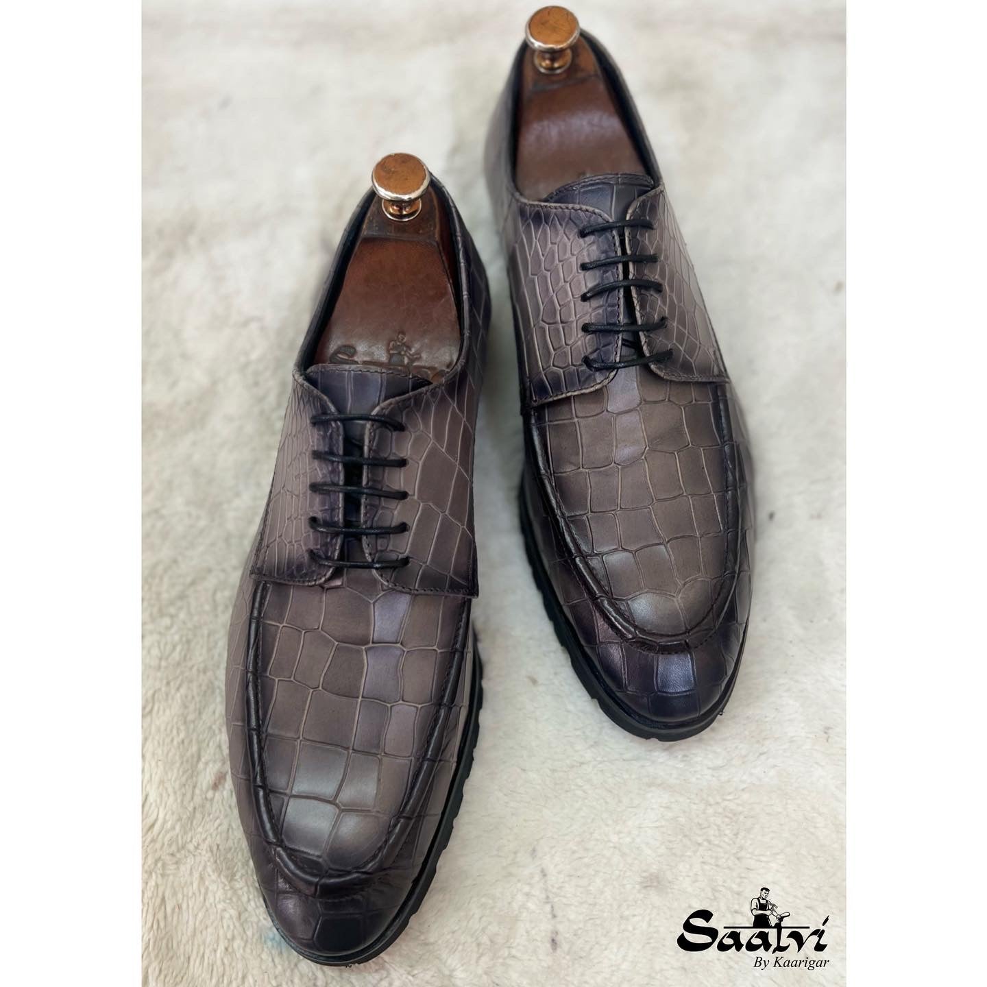Derby Grey Hand Patina