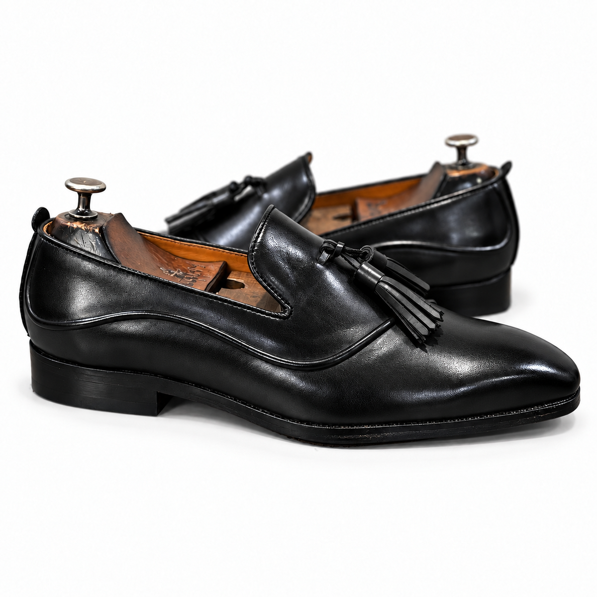 Noir Obsidian Patterned Tassel Loafers