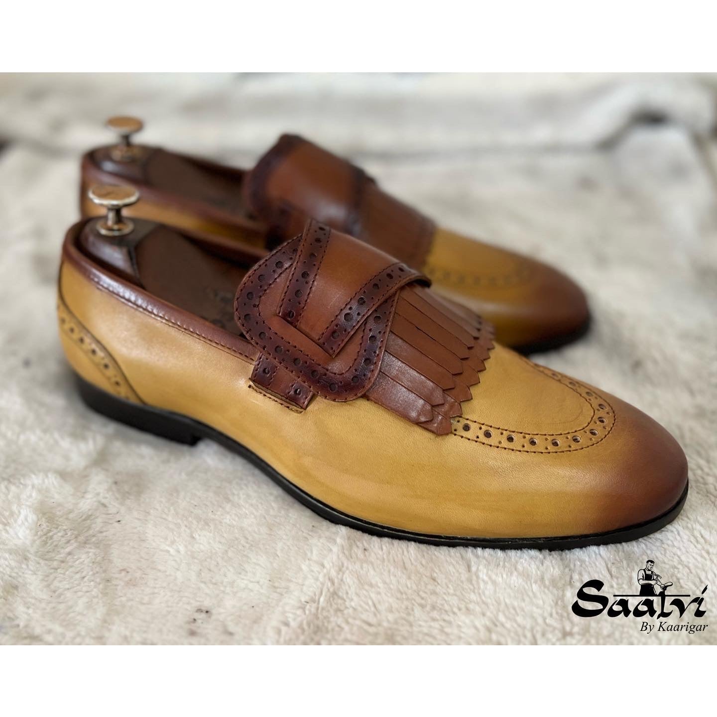 Butterfly Loafers With Fringes Tan