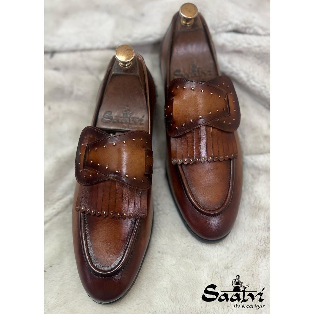 Butterfly Loafers With Fringes & Bajri