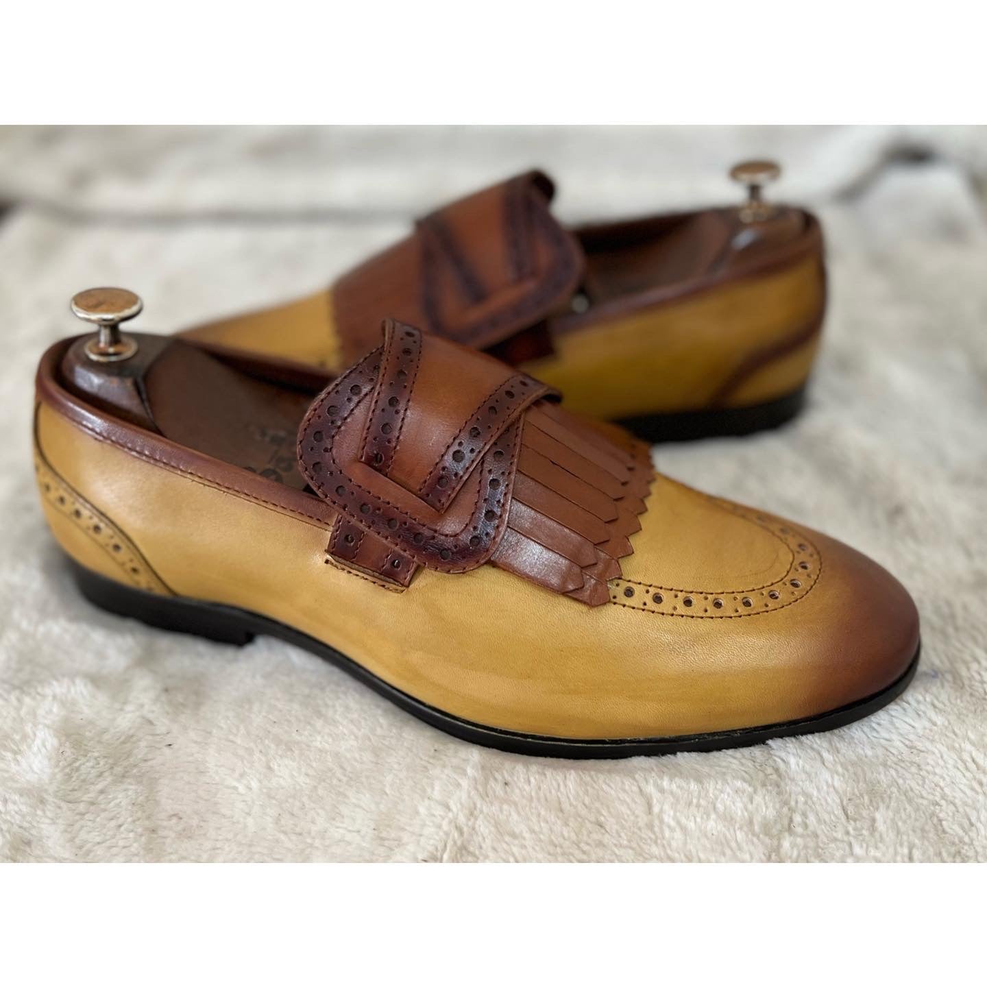Butterfly Loafers With Fringes Tan