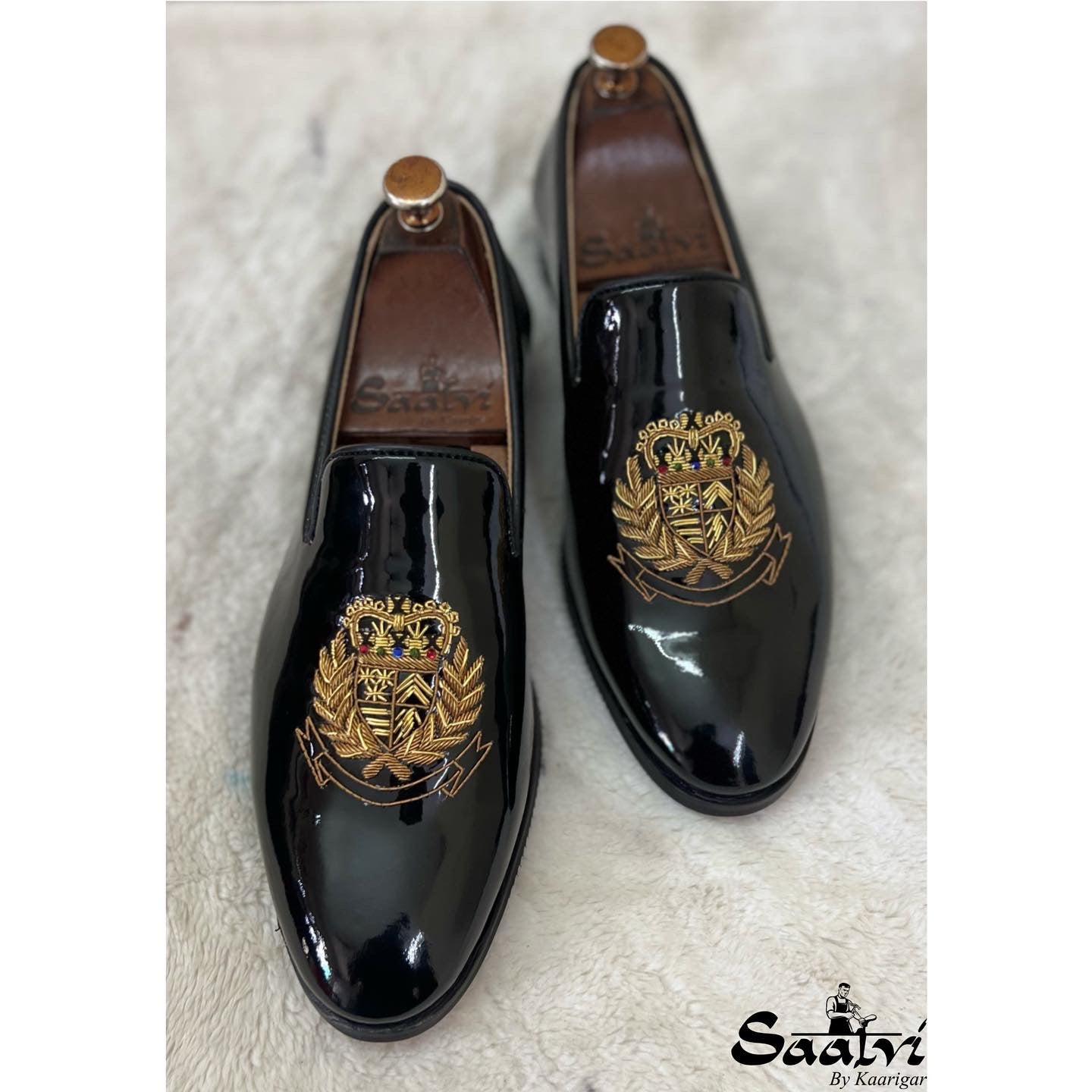 Royal Emblem Patent Black