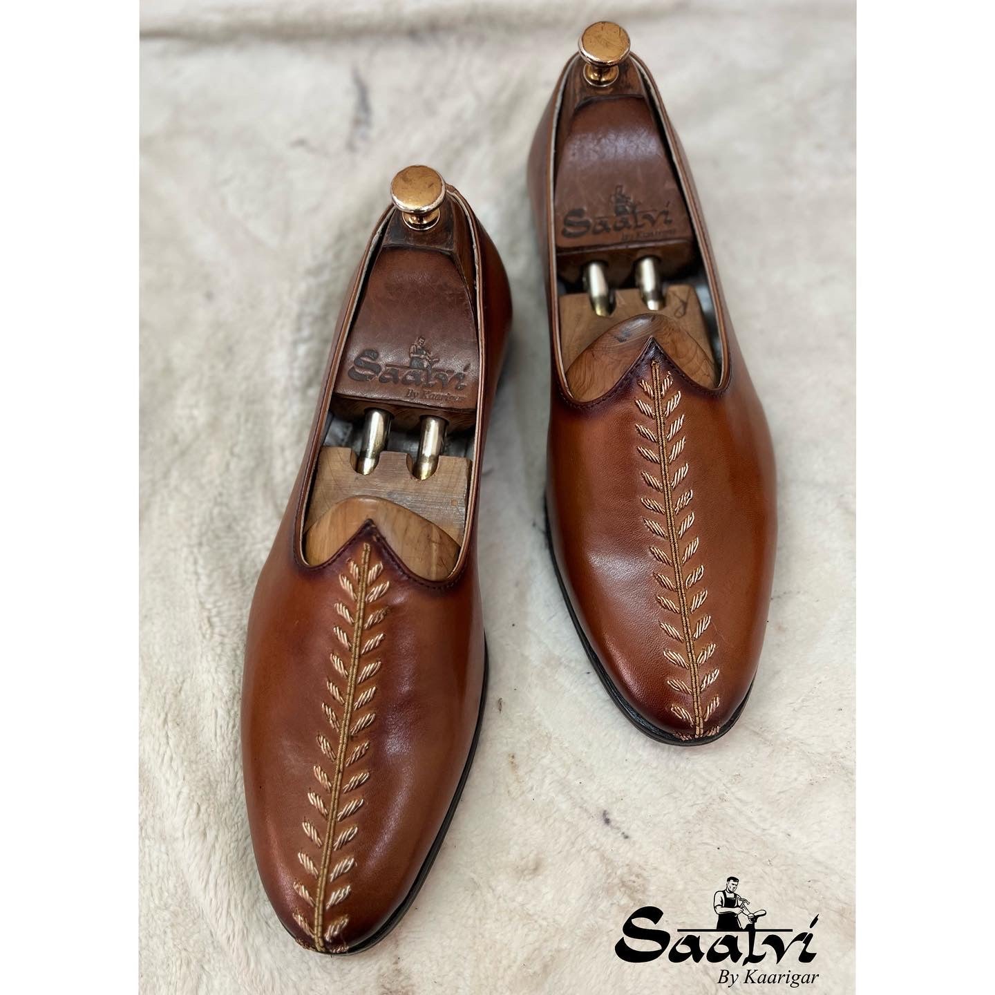 Tan Leather Leaves Jalsa