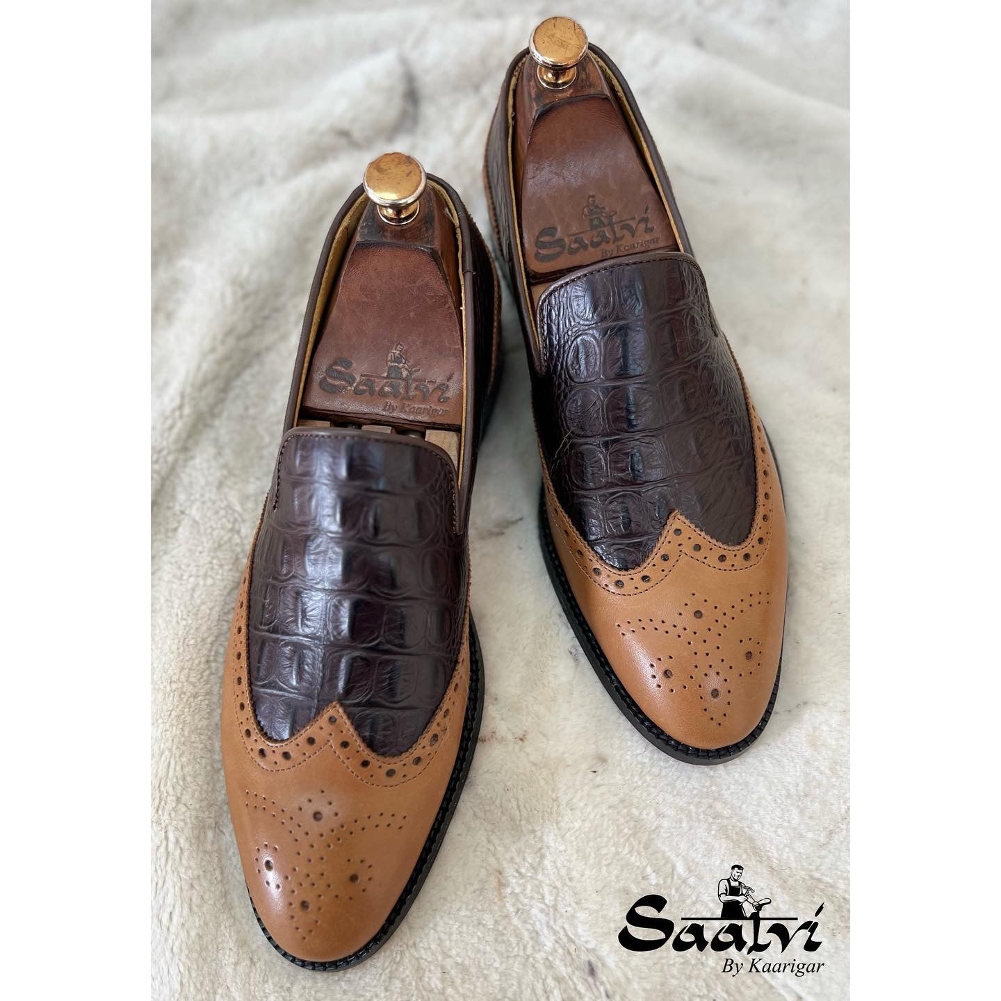 Wingcap Brown Tan Croco Slipons