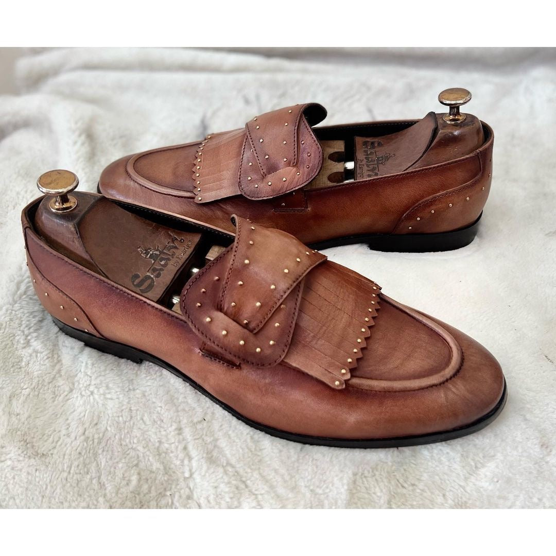 Butterfly Loafers With Fringes & Bajri