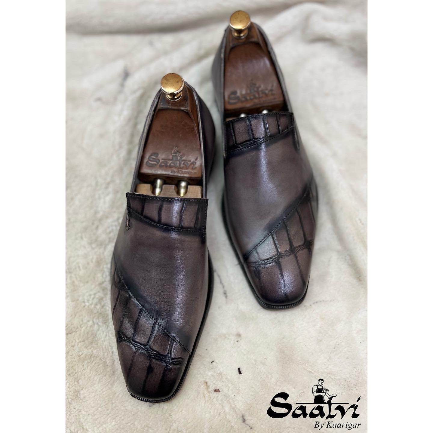 Croco Textured Loafers-Grey Hand Patina