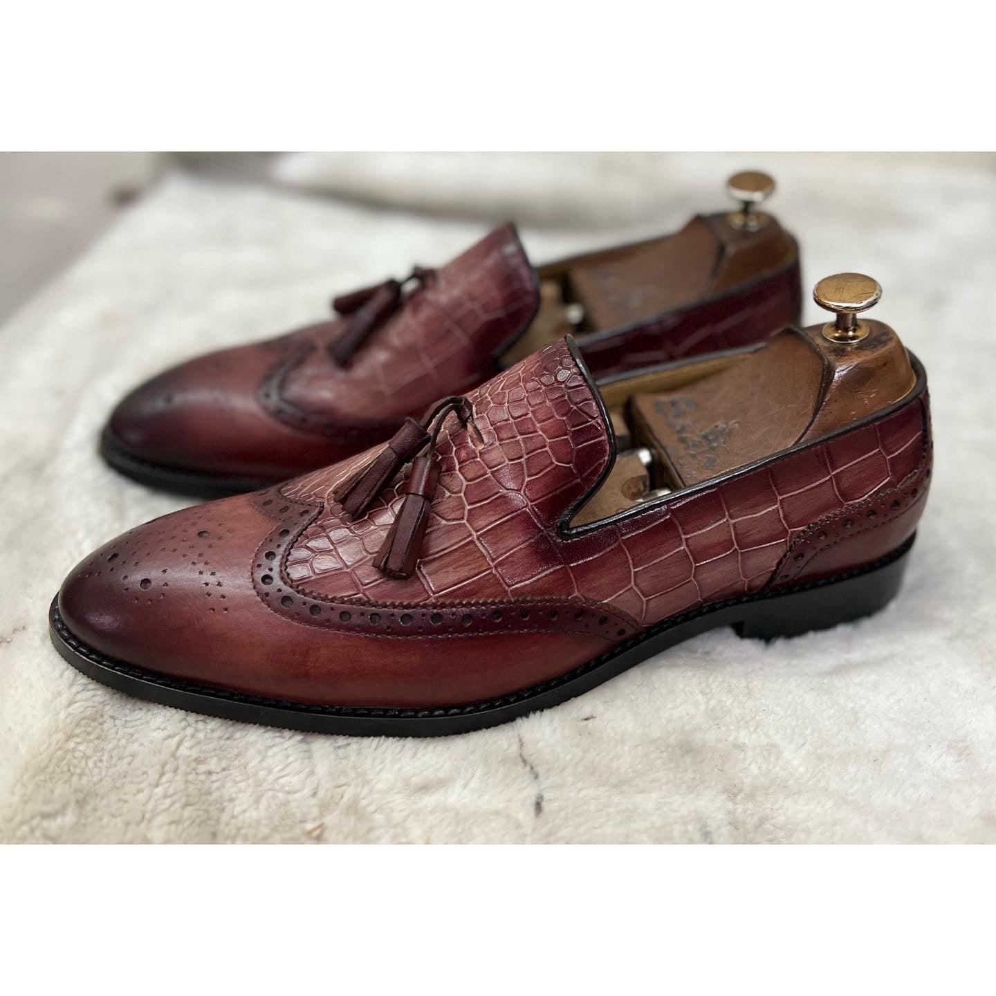 Wingcap Loafers With Tassels Hand Finished