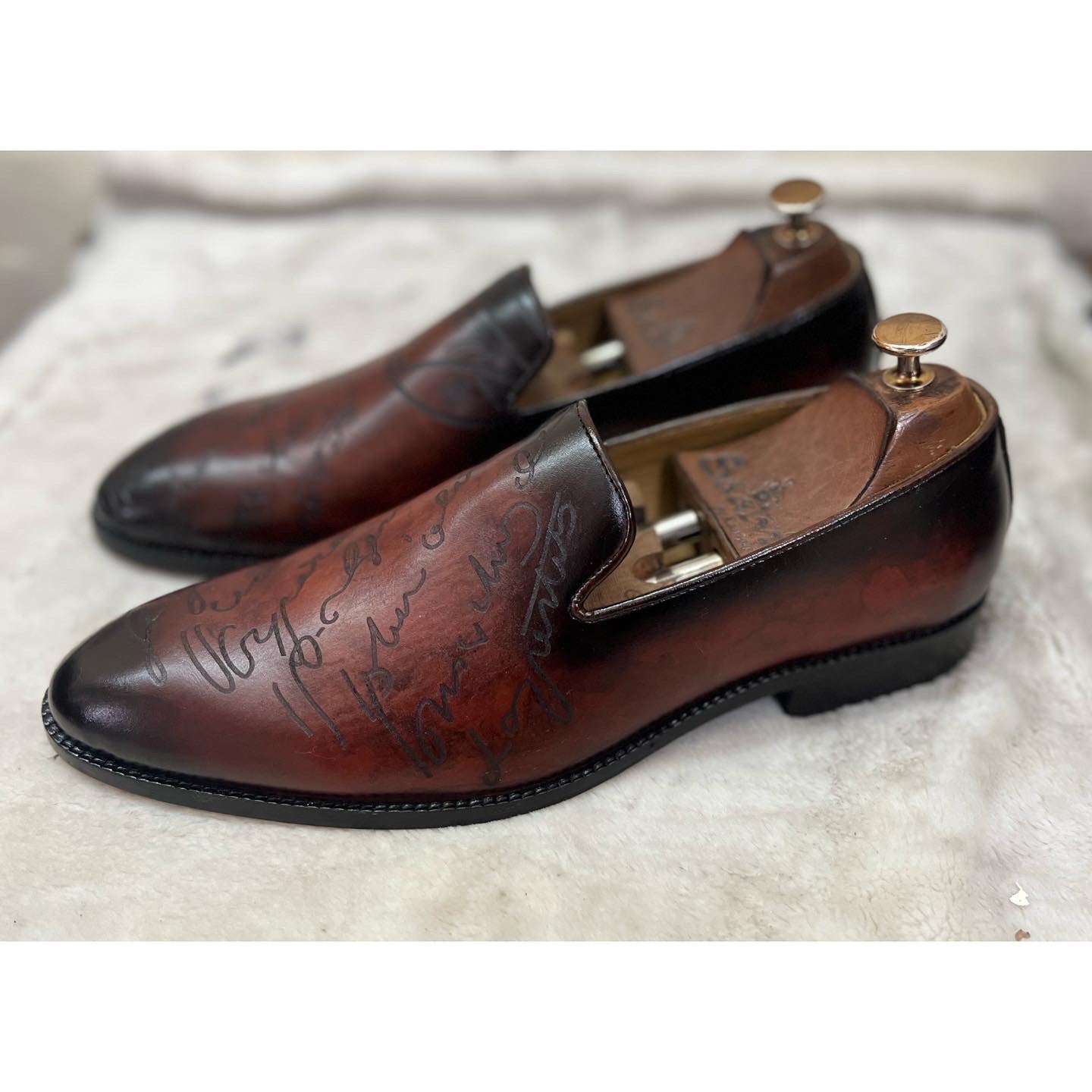 Signature Loafers Bordo