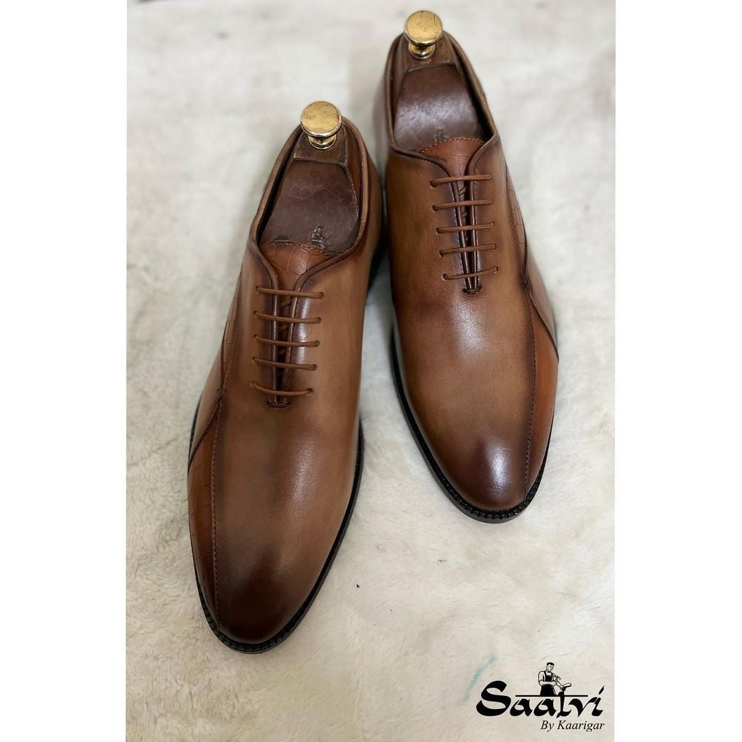 Tan Croco Oxfords - D