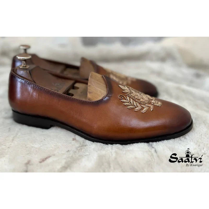 Step Into Elegance Why Saalvi’s Handcrafted Traditional Shoes For Men Are a Must Have