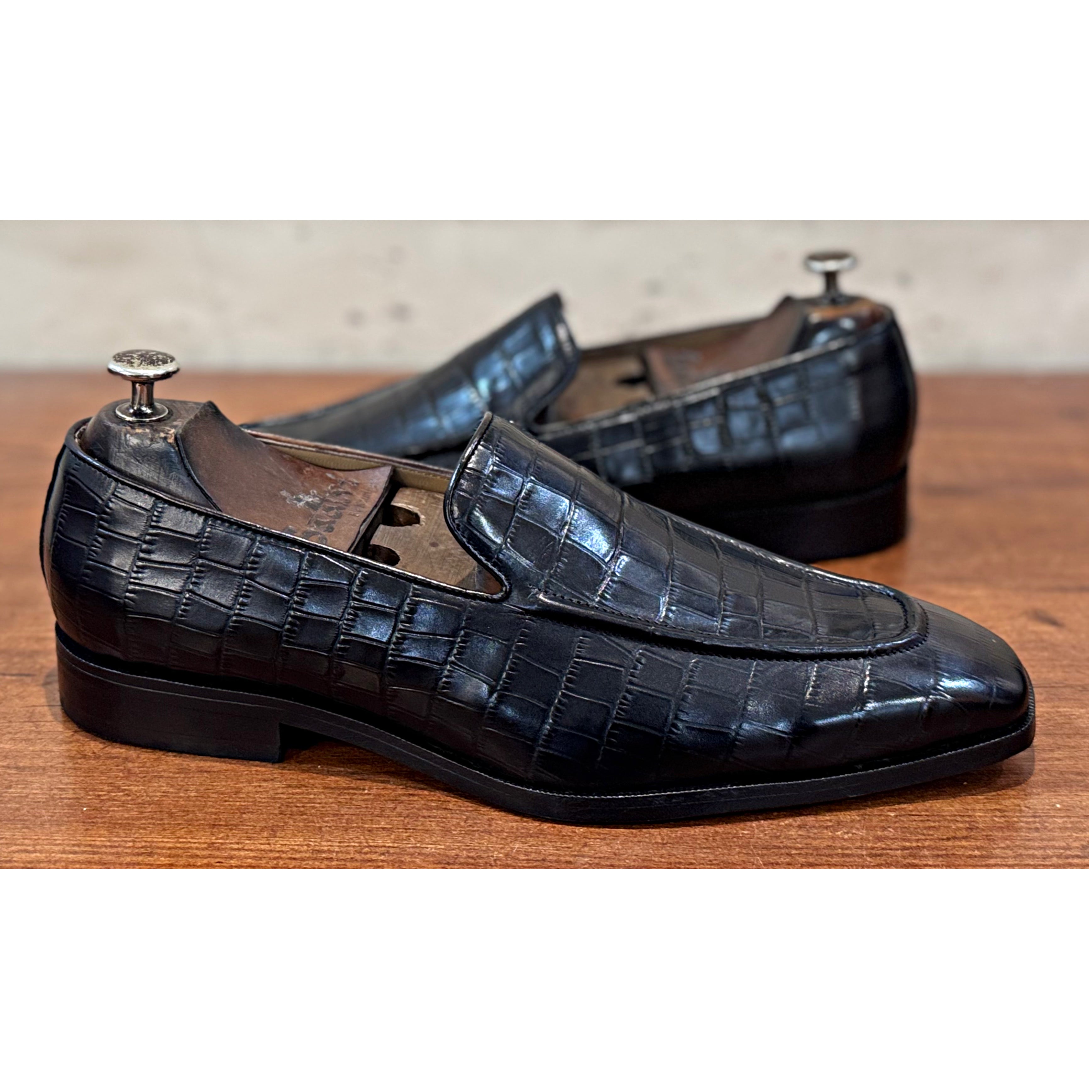 Classic Black Croco Loafers T