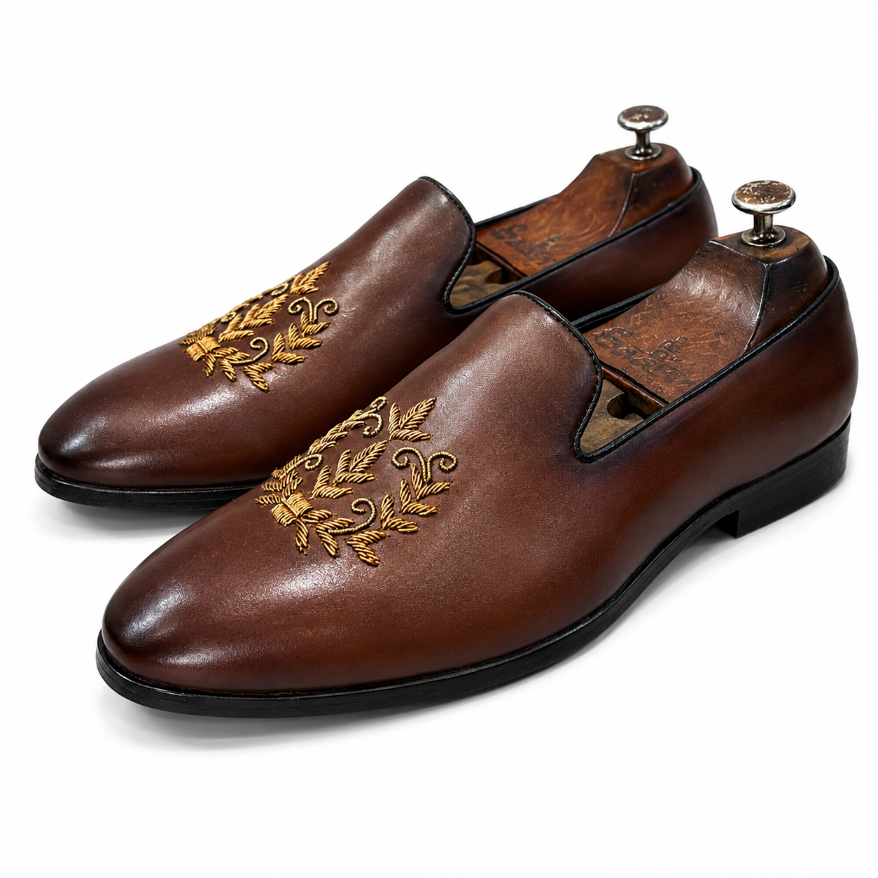 Imperial Zardosi Crest Slip-On – Cognac Brown