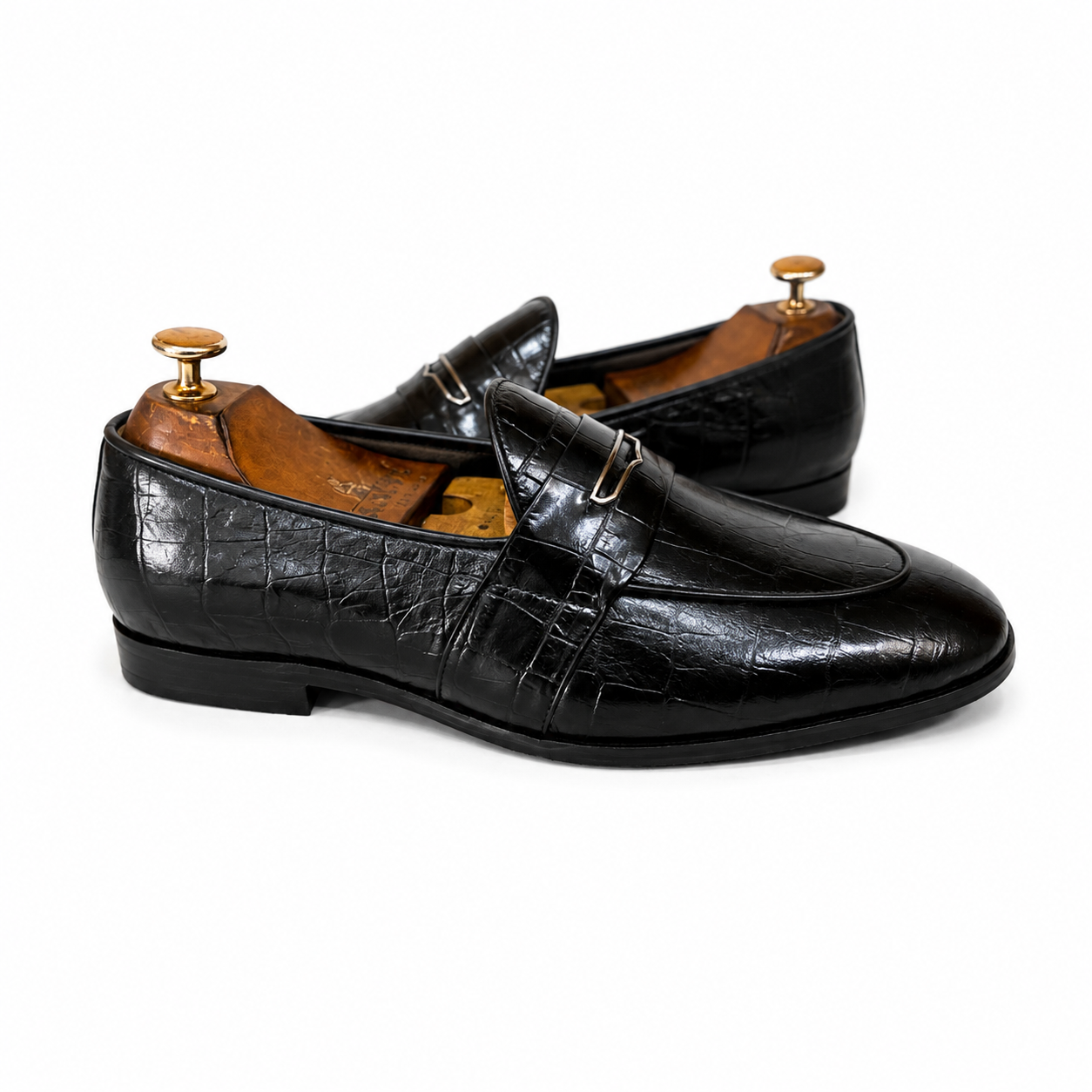 Croc Embossed Penny Loafers – Black