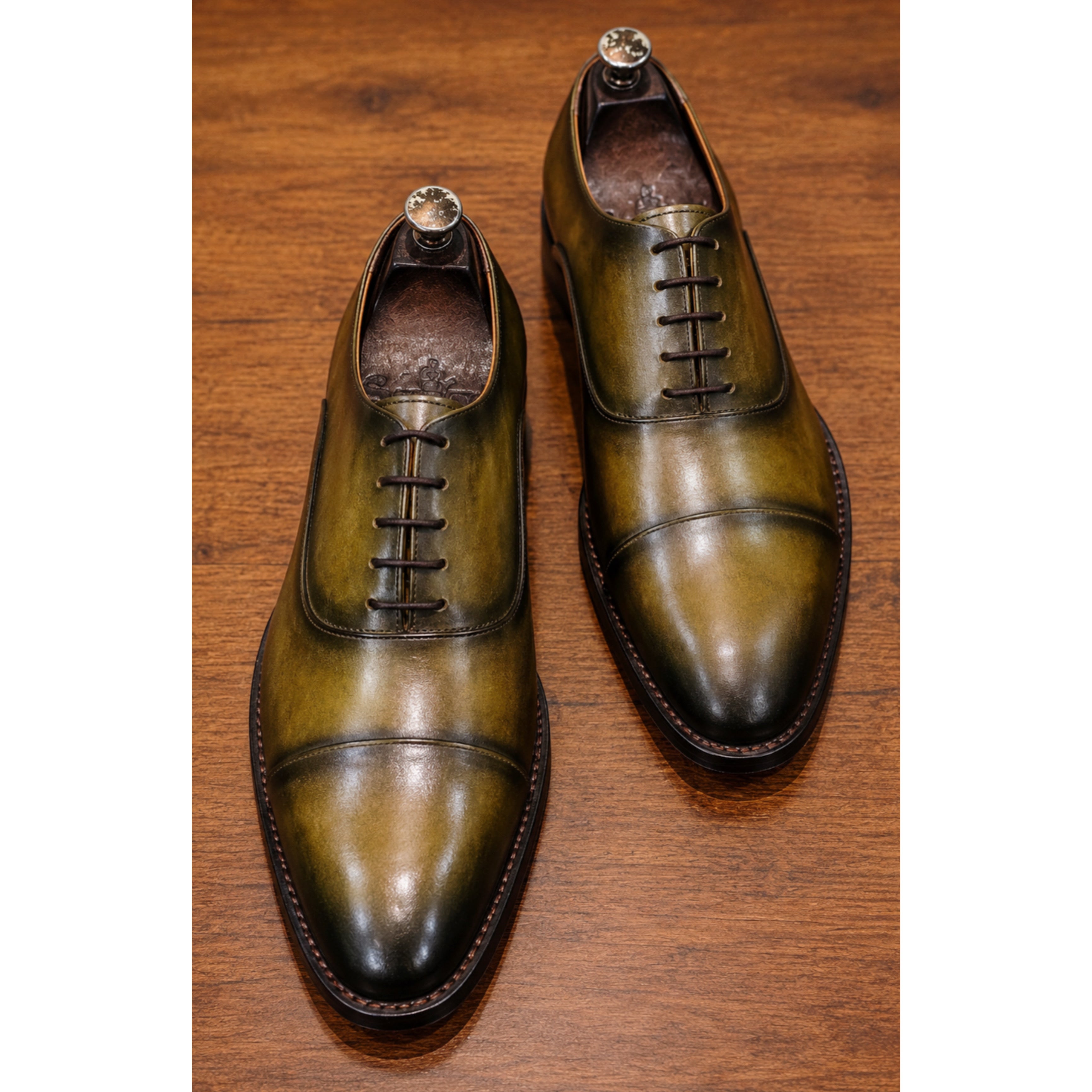 The Verdant Sovereign Wholecut Oxford – Olive Patina