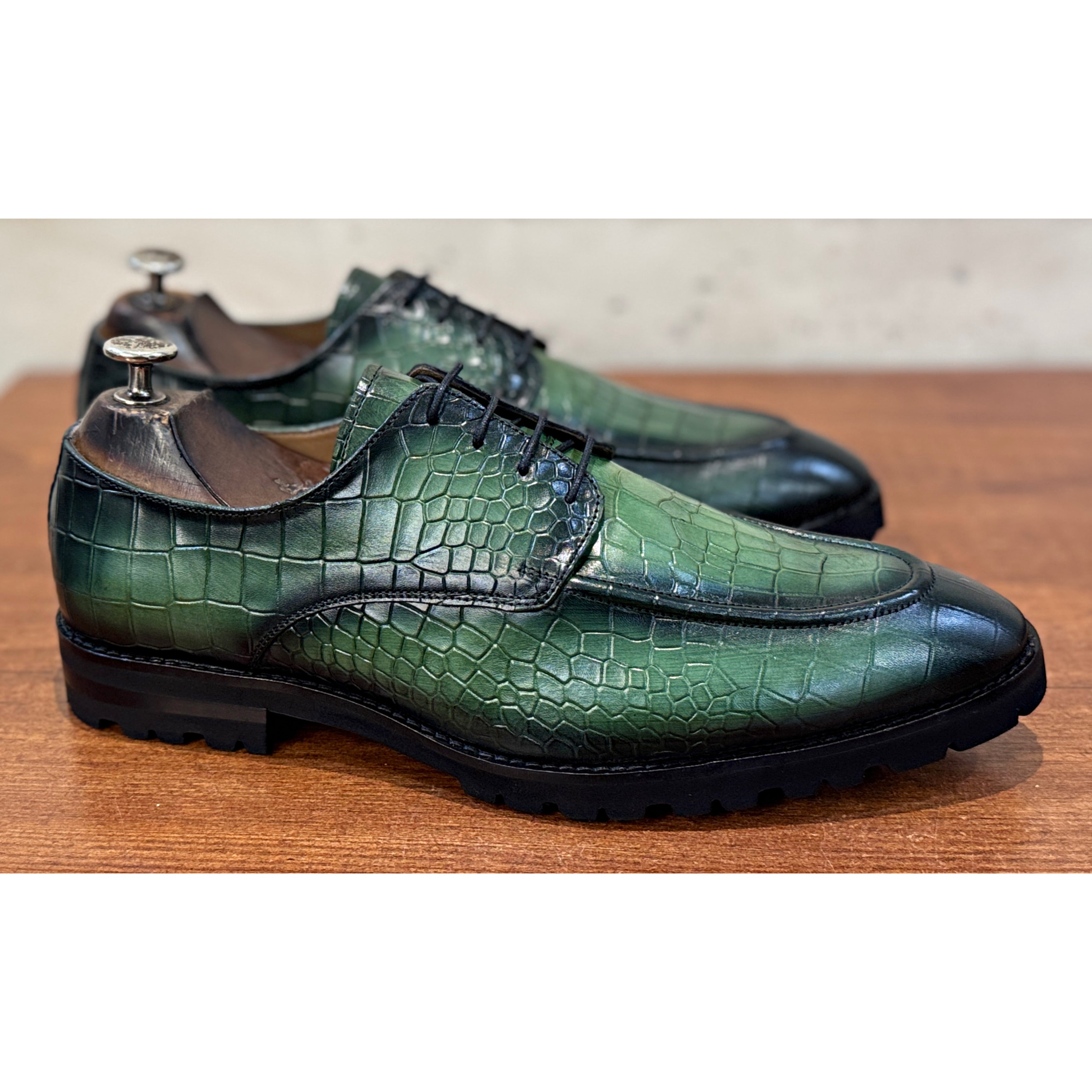 Green Croc-Embossed Leather Derby Shoes – Luxury Textured Formal Dress Shoes