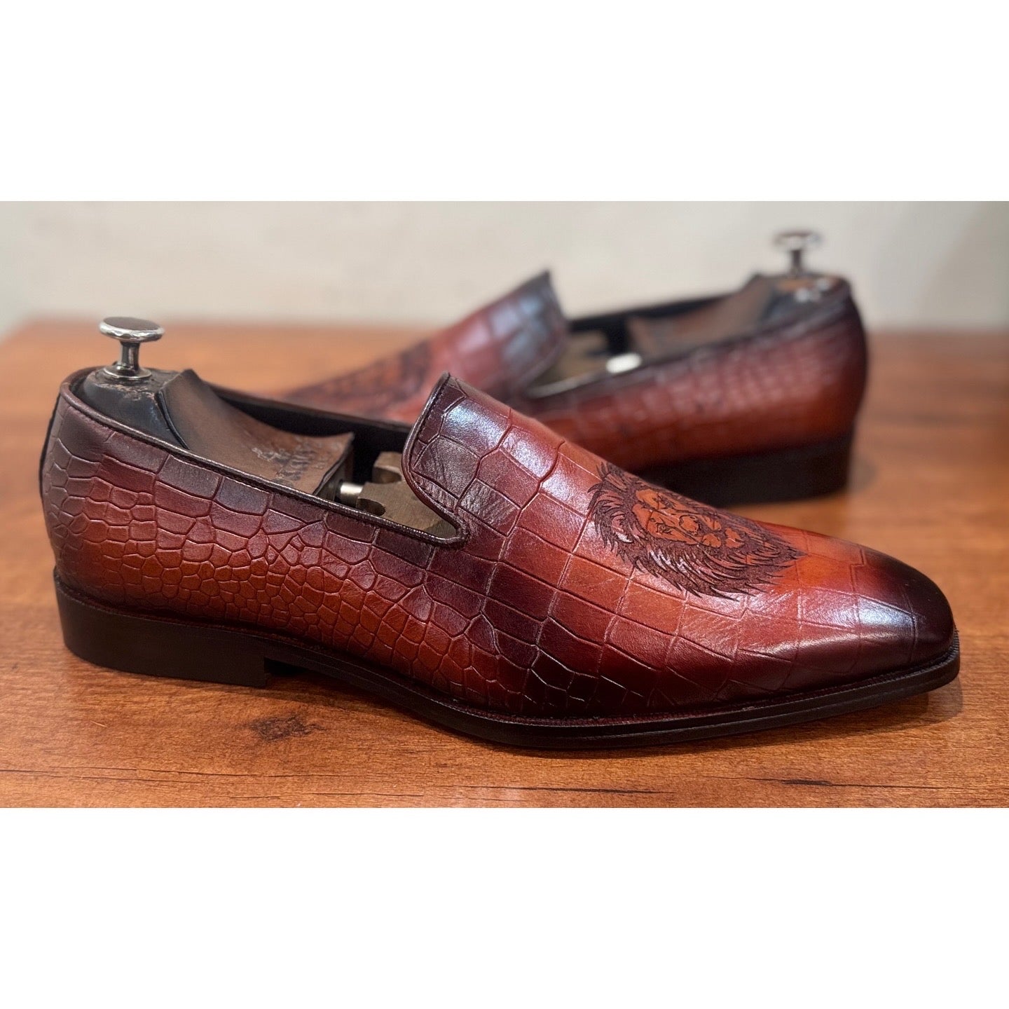 Lion Hand Patina Loafers