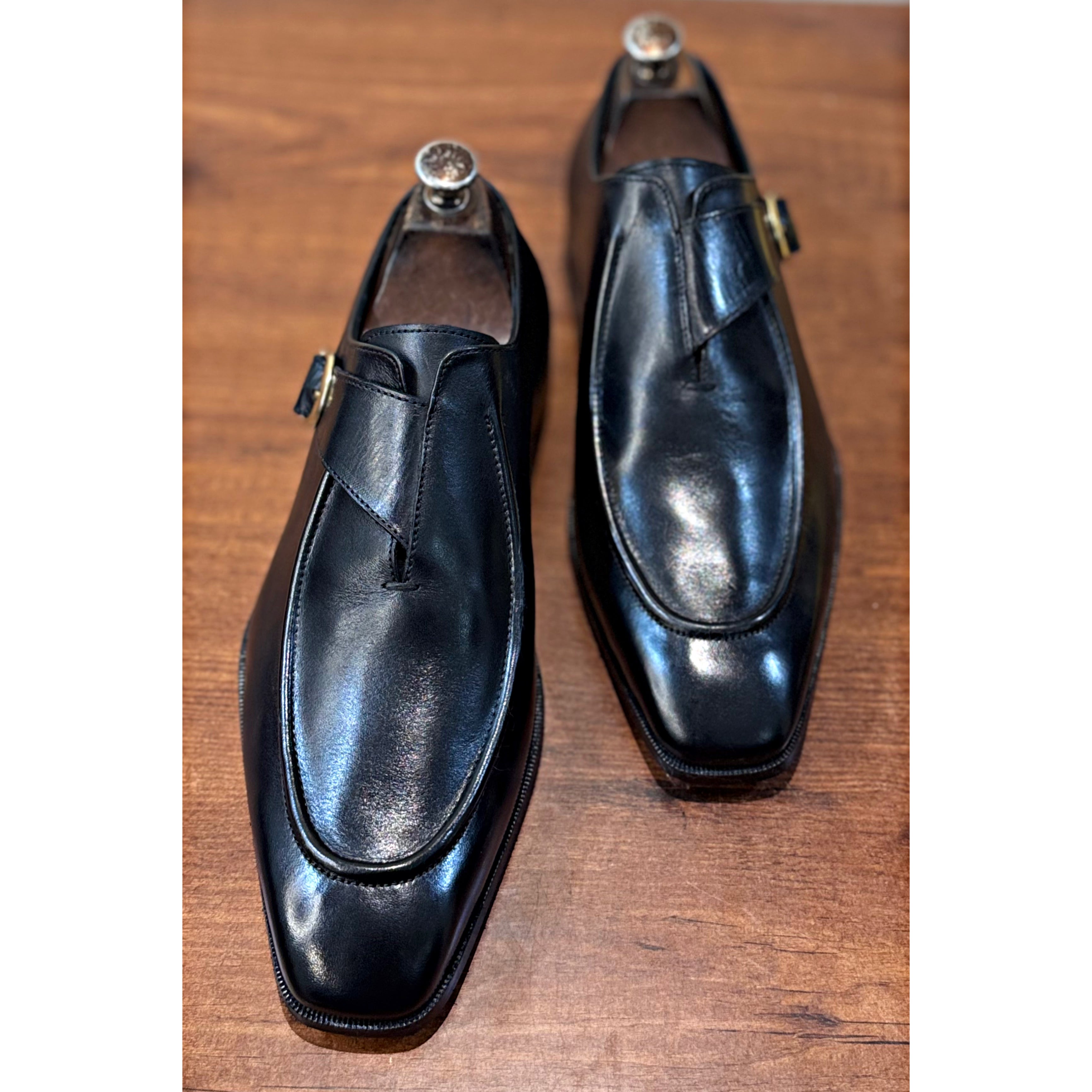 British Pointy Toe Single Monks Black