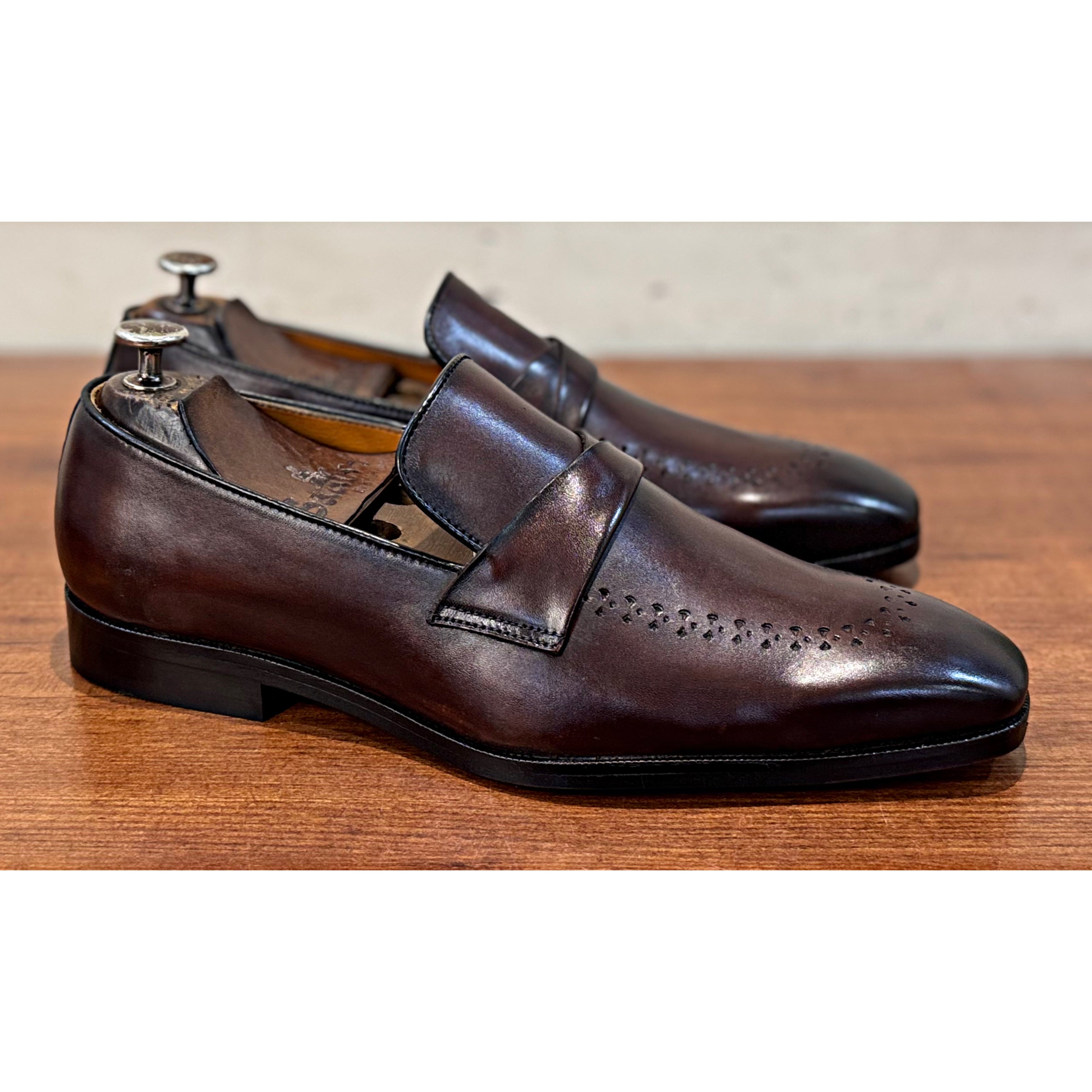 Myron | Brown Hand Patina
