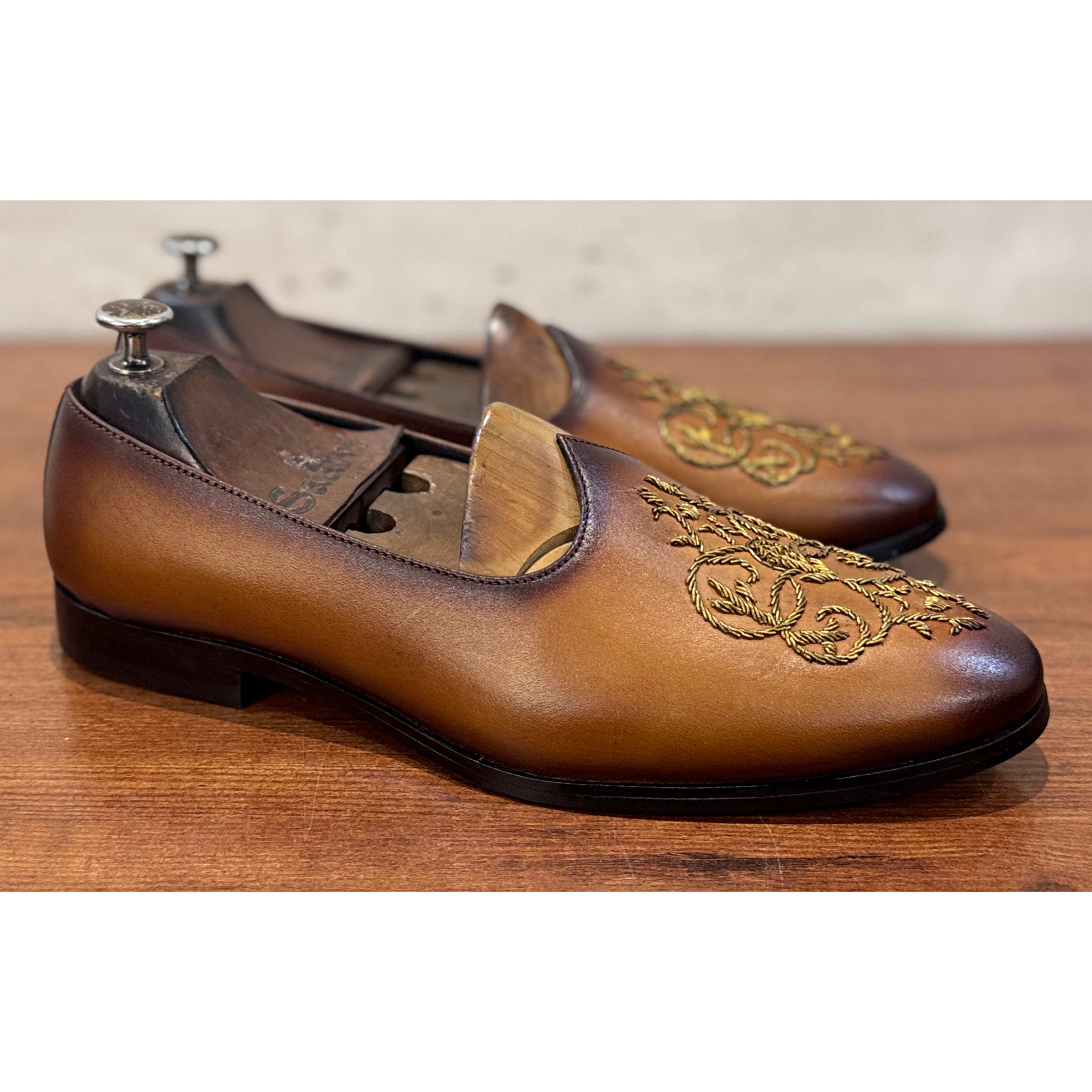 Golden Aura Jalsa Hand Patina