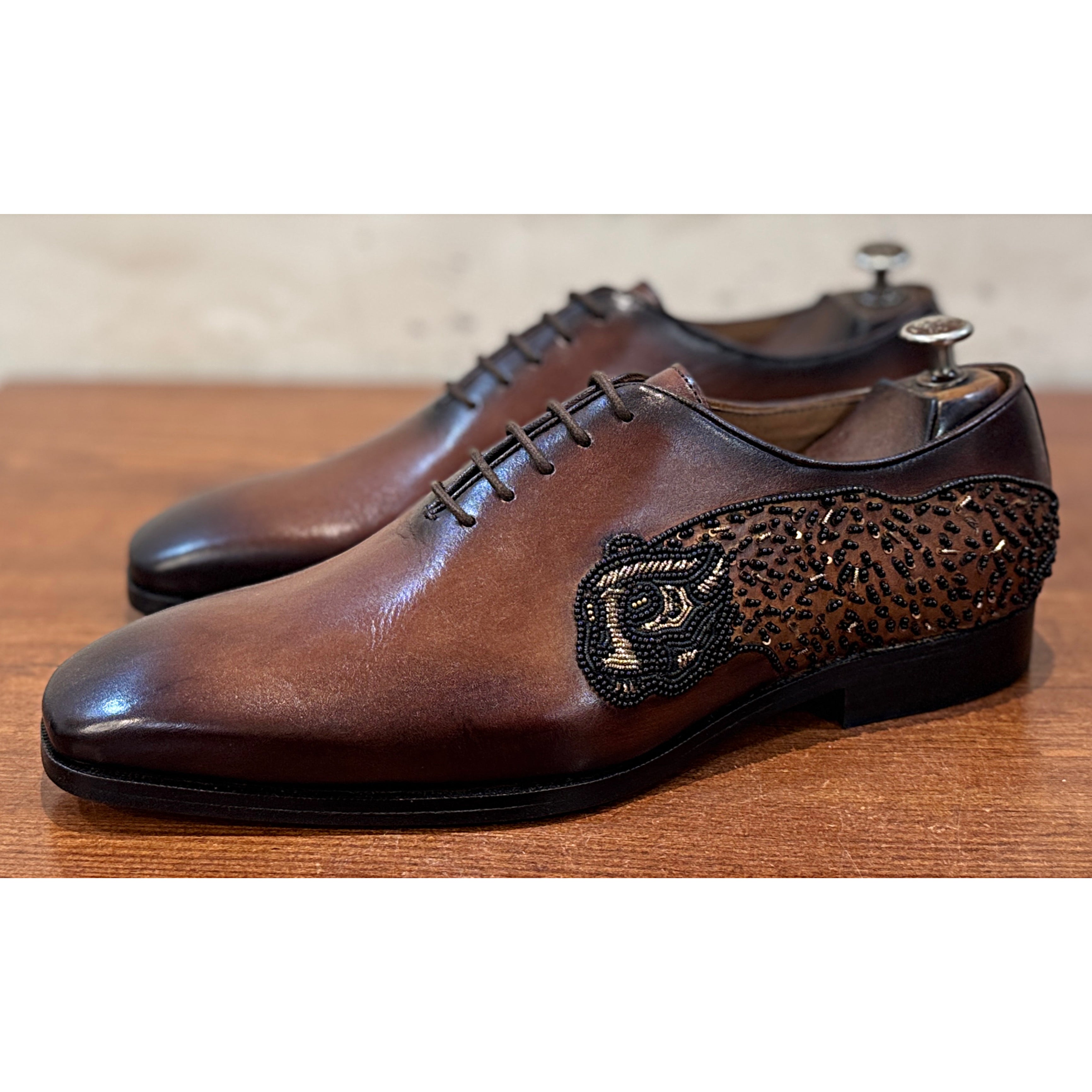 Imperial Panther Hand-Embroidered Luxury Leather Oxford Shoes for Men