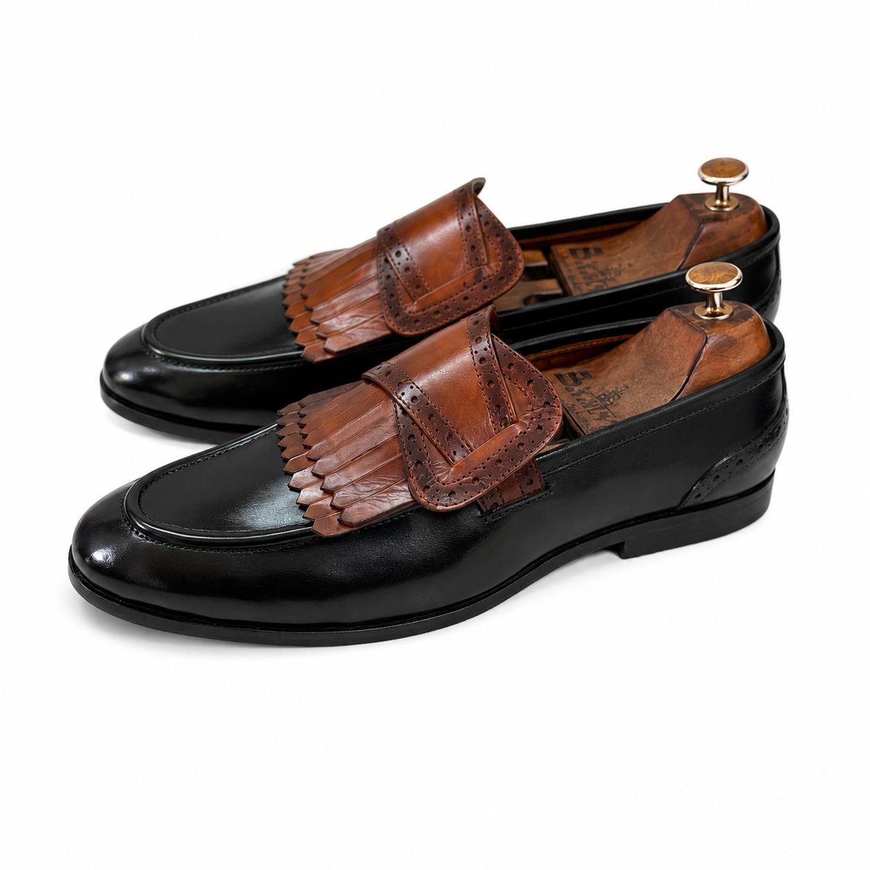 NOIR REGENT KILTIE LEATHER LOAFER