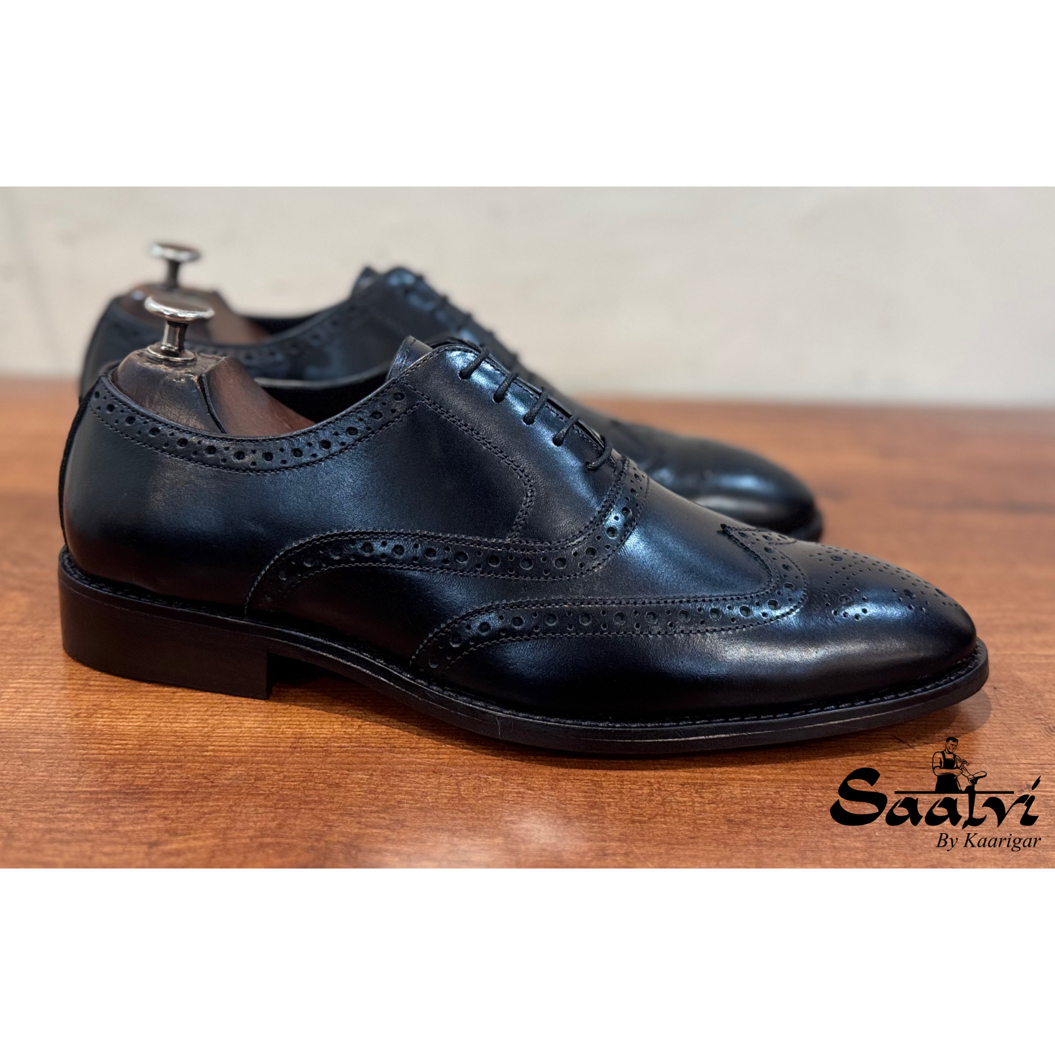 Black Brogues Oxfords Classic