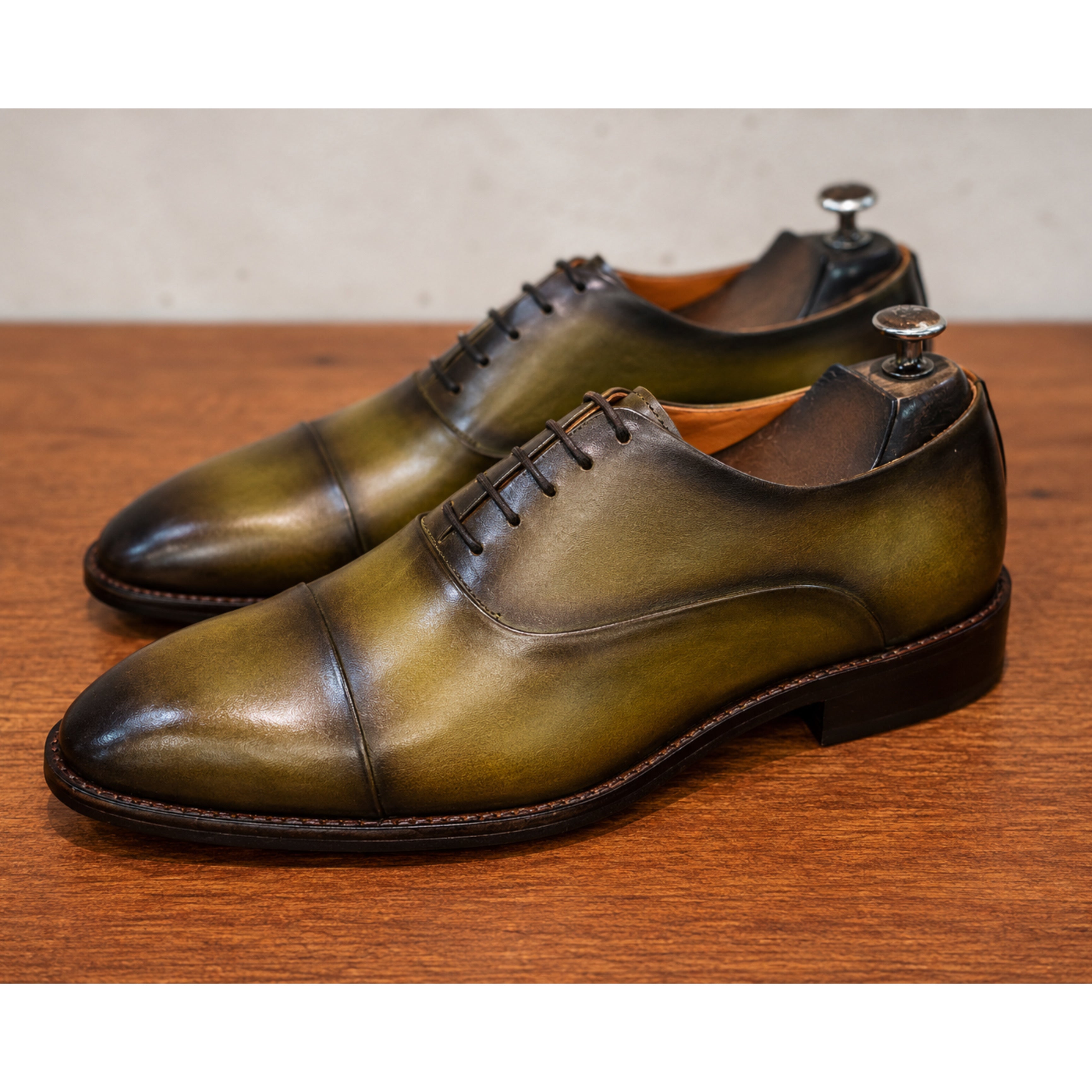 The Verdant Sovereign Wholecut Oxford – Olive Patina