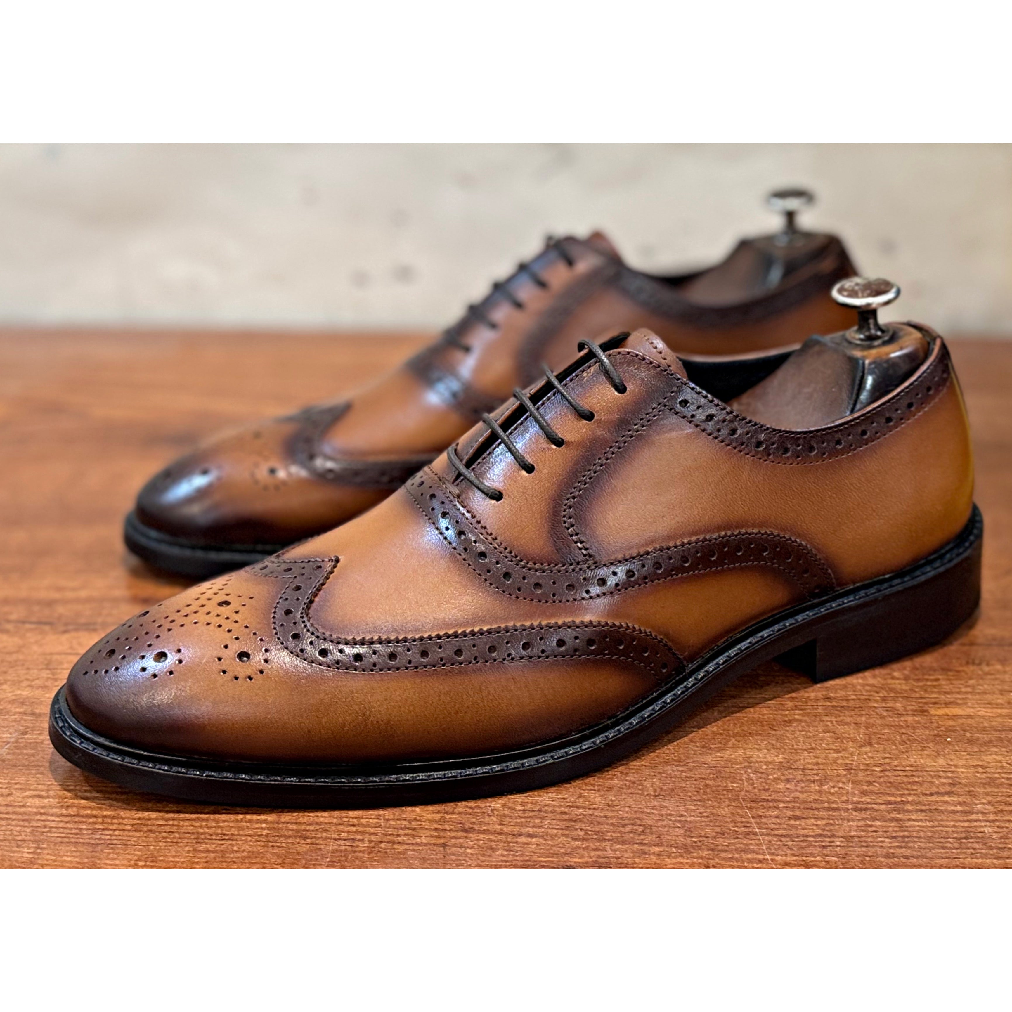 Wingtip Brogue Oxford - Tan Hand Patina