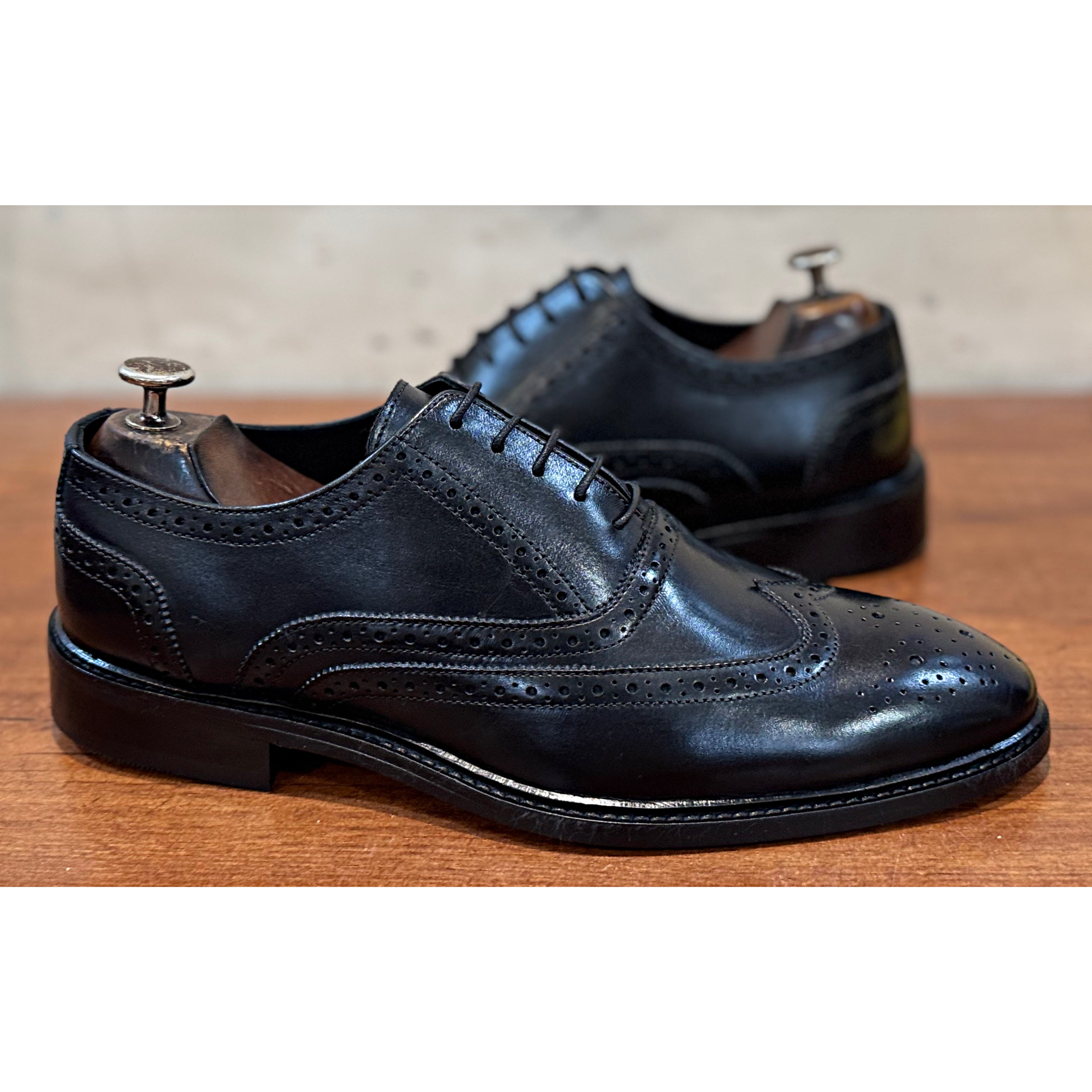 Saalvi Classic Hand Finished Wingtip Oxfords Black